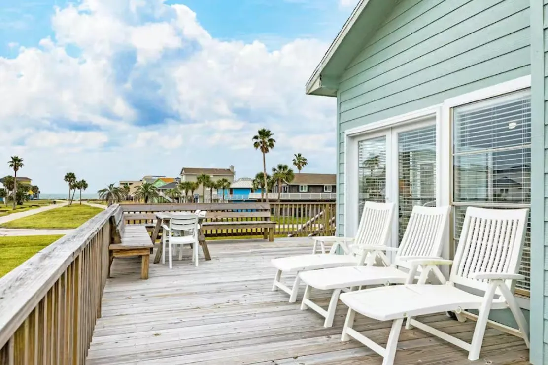 Property building in Shangri La La