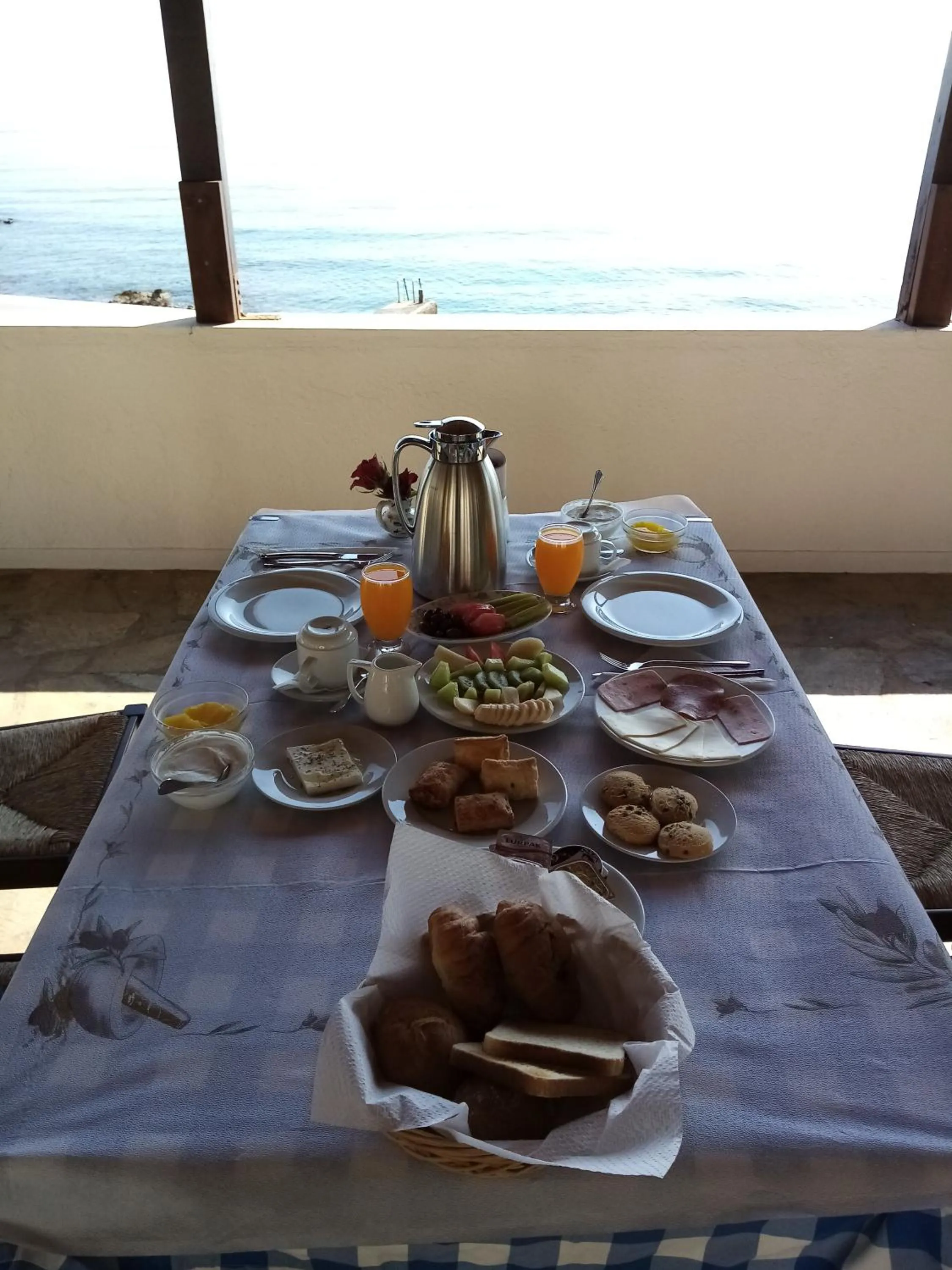 Breakfast in Vangelis Villas