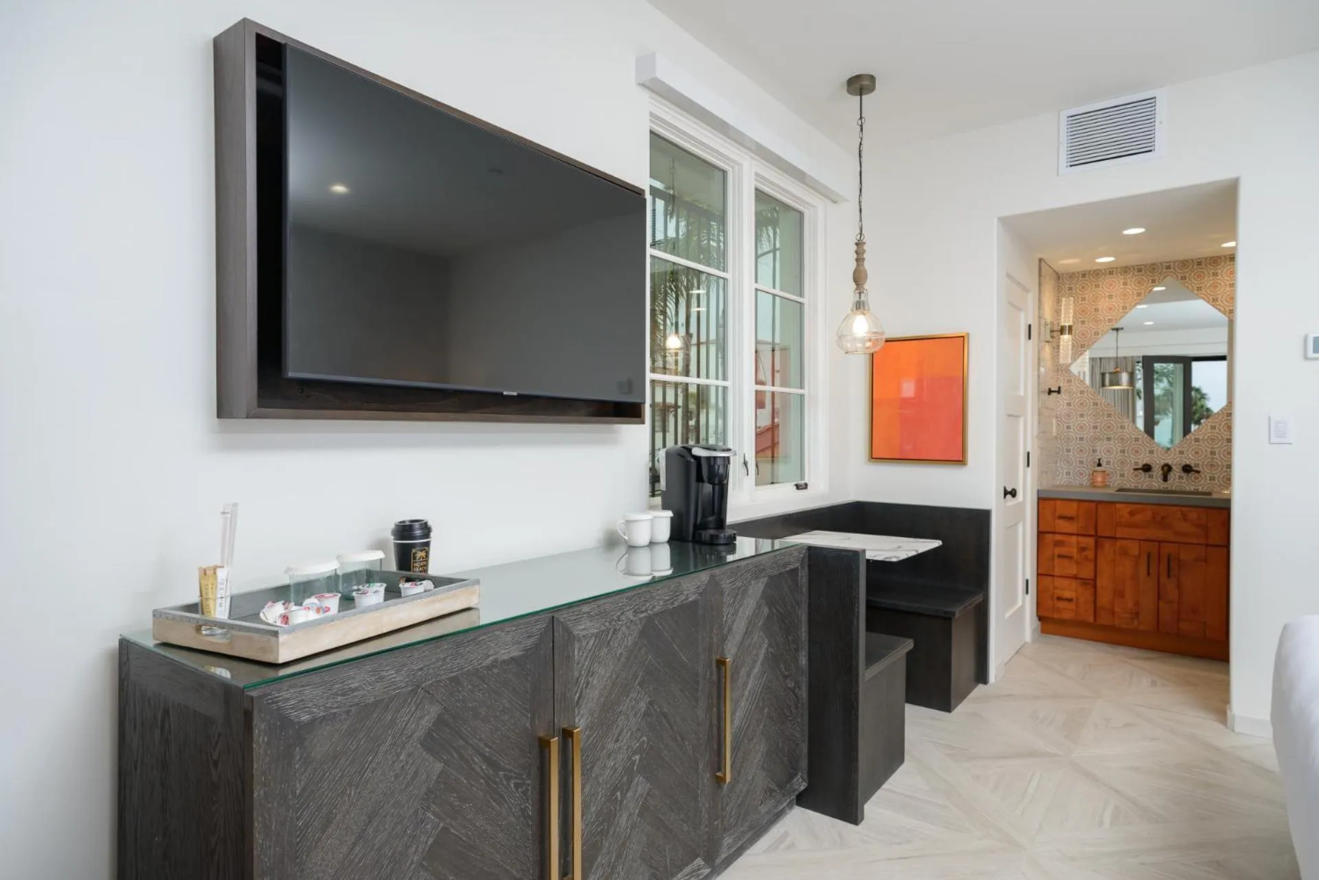 TV and multimedia in North Beach Villa