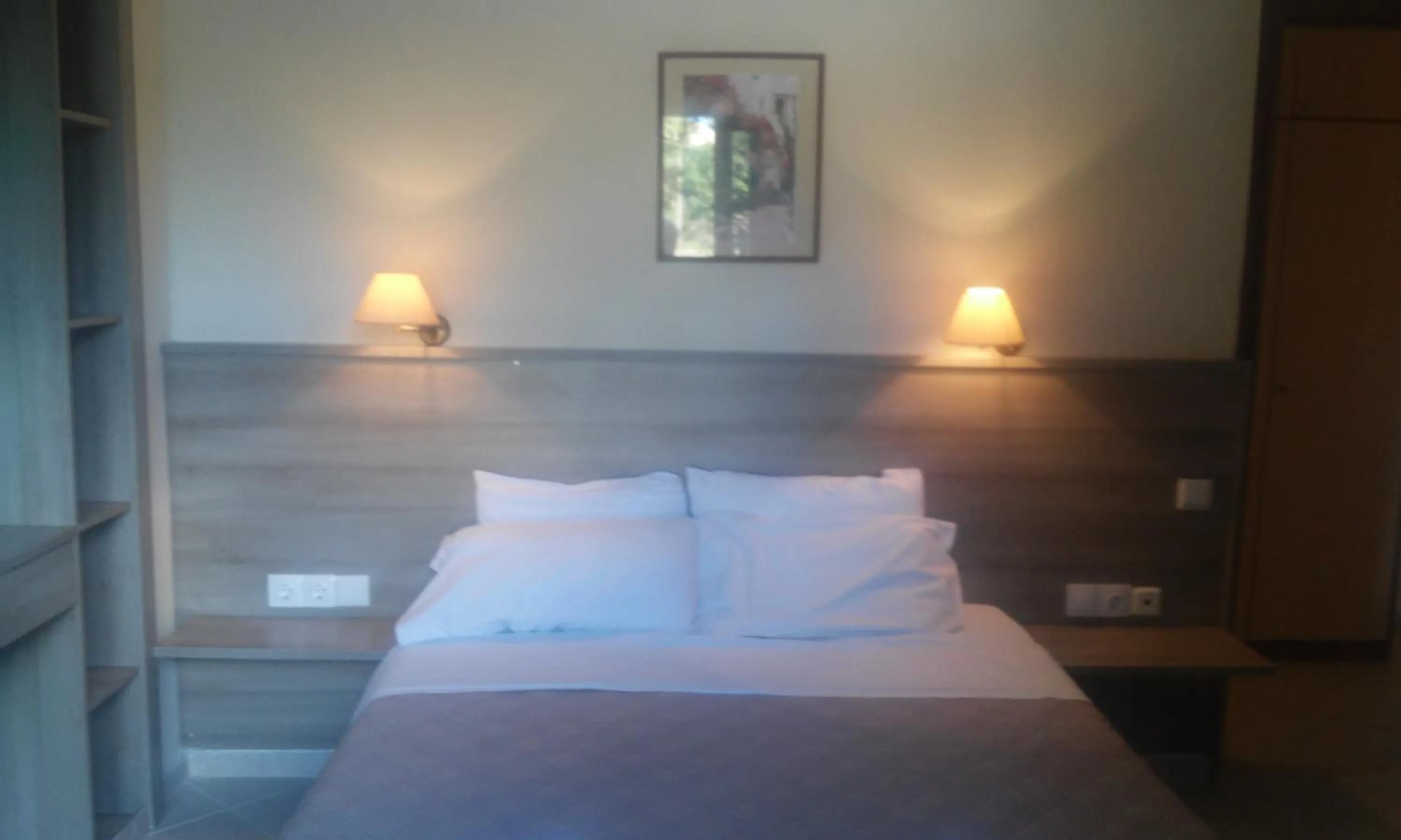 bunk bed, Bed in Alexandros Studios