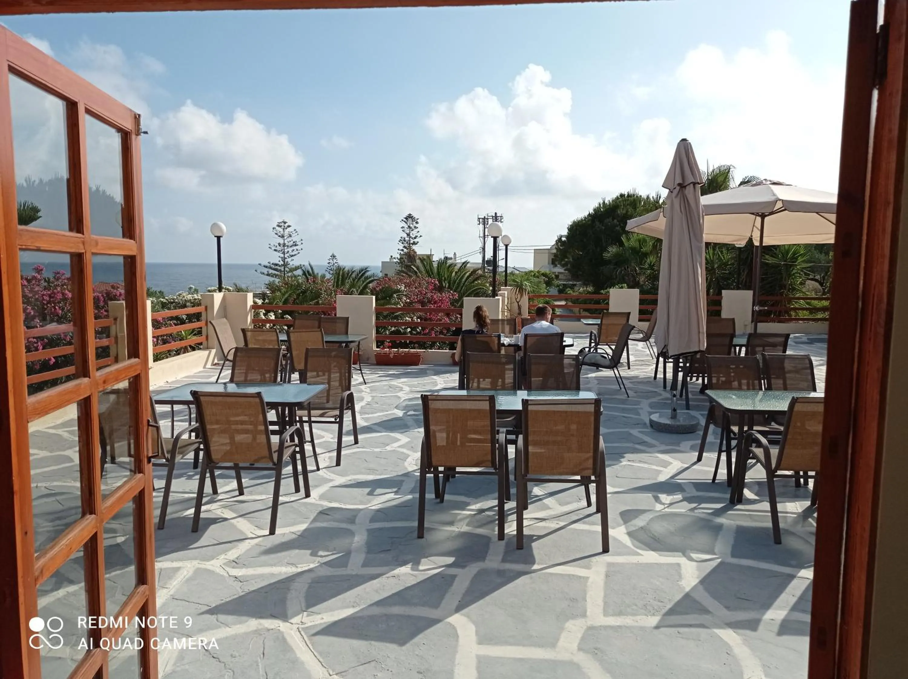 Restaurant/places to eat in Alexandros Studios