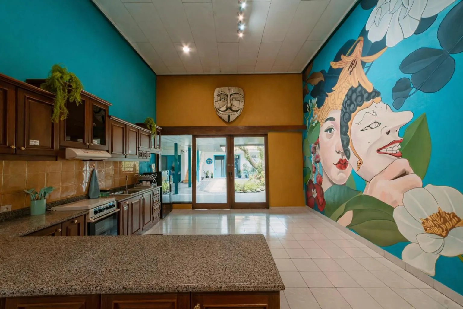 Communal kitchen in Snooze Malang