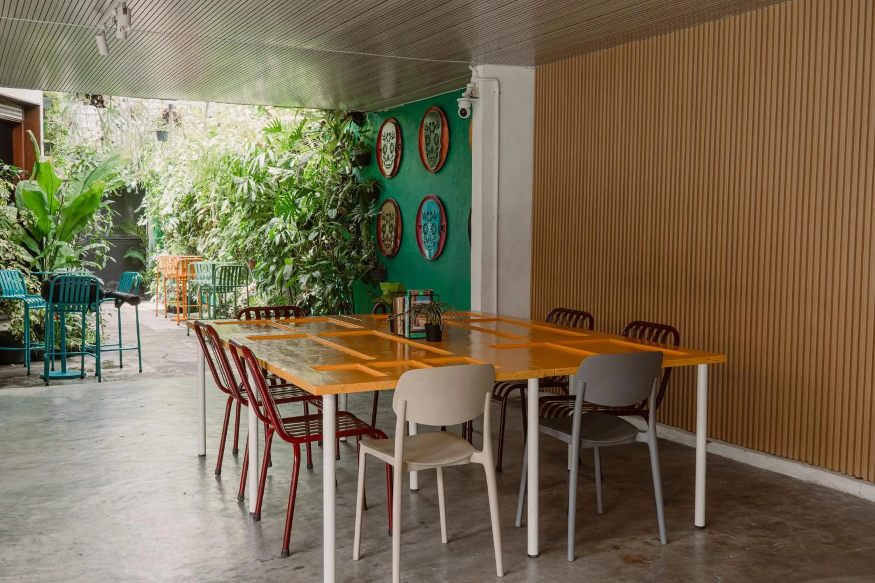 Seating area in Snooze Malang