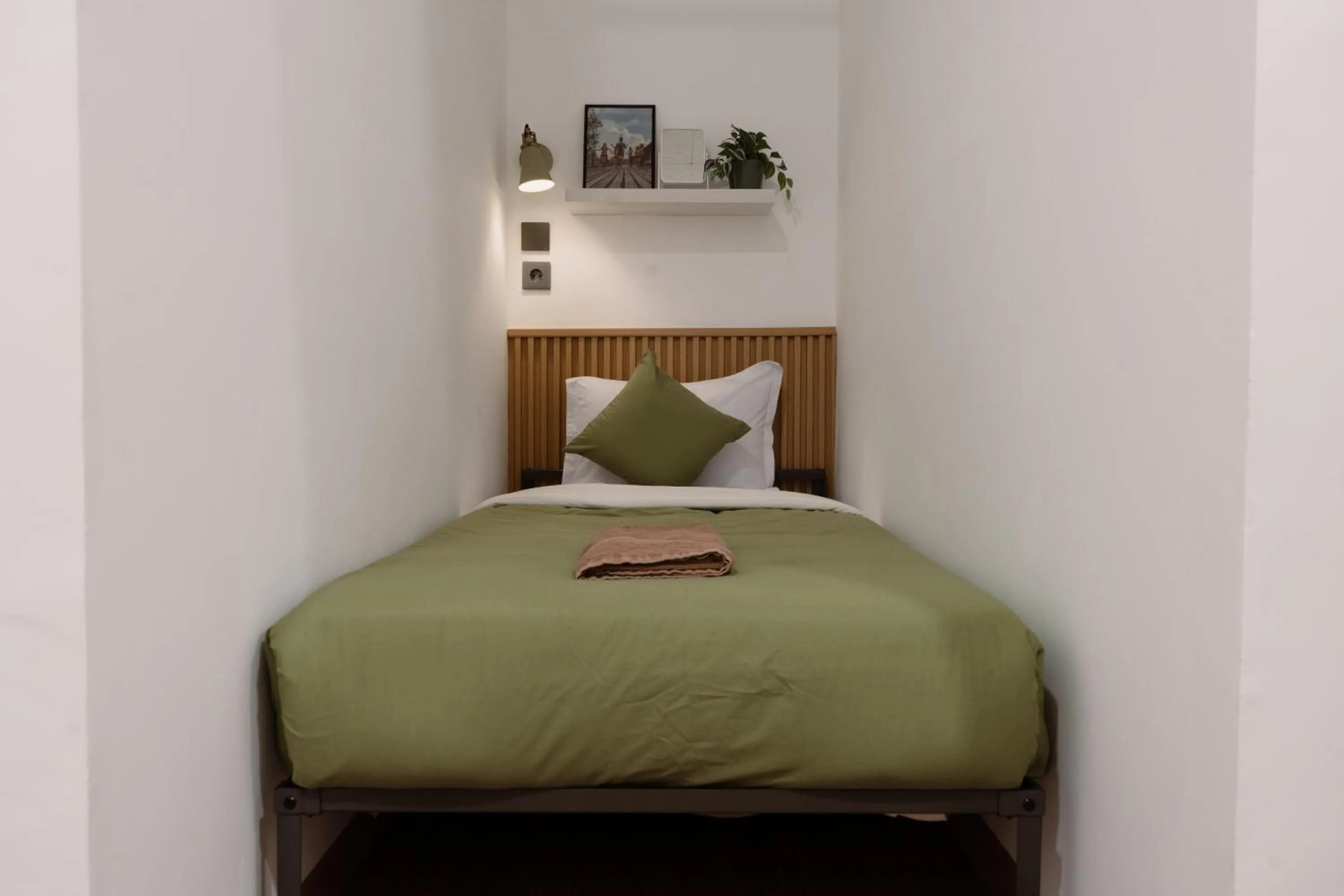 Bed in Snooze Malang