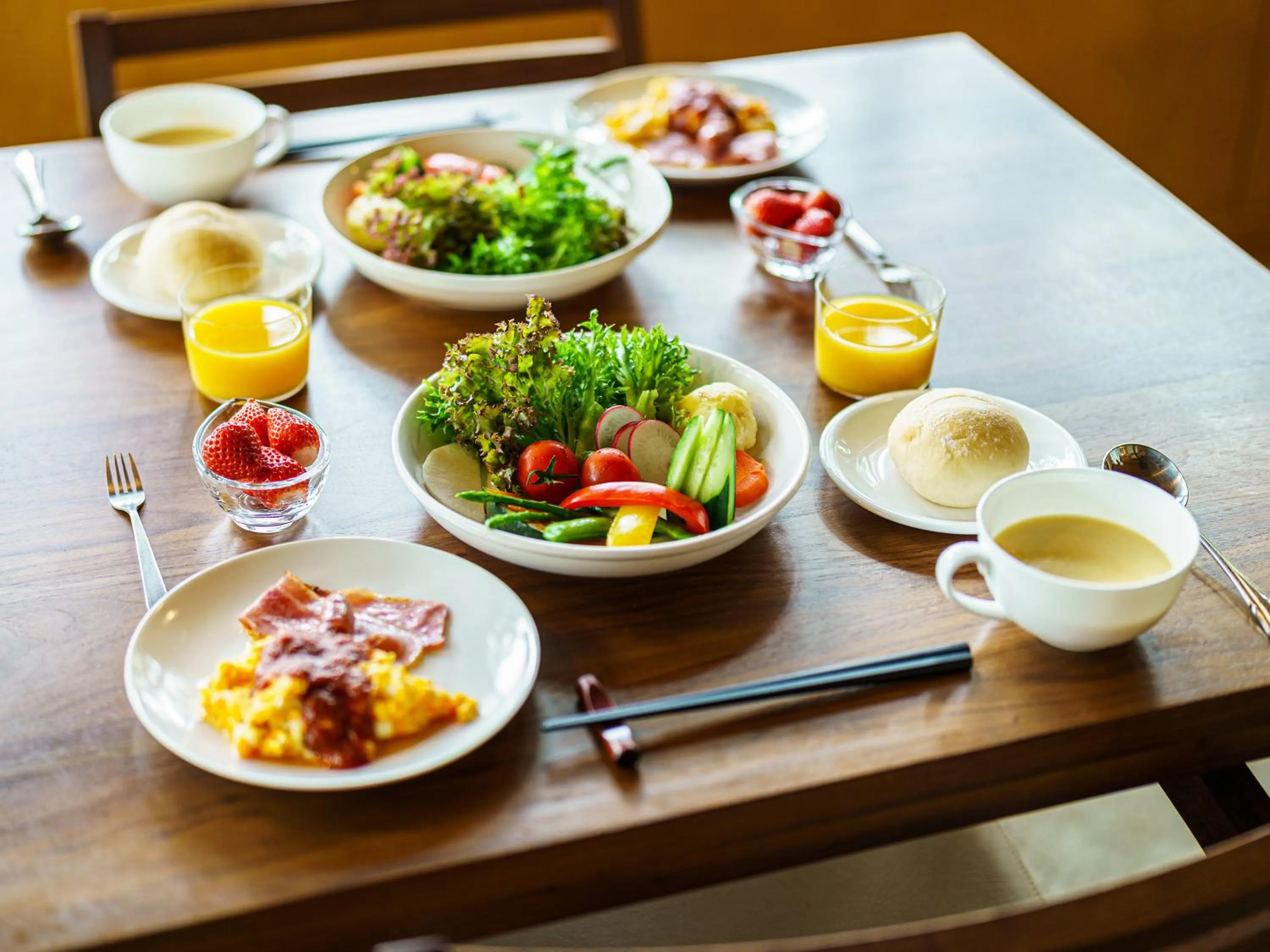 Breakfast in The Sense of Wonder Holistic Glamping