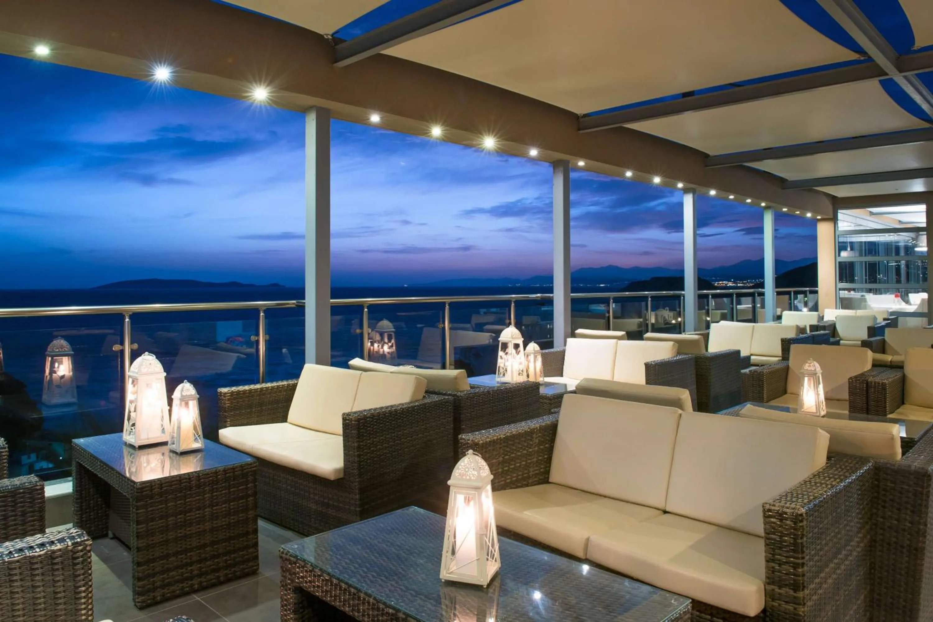 Lounge or bar in Blue Bay Resort Hotel