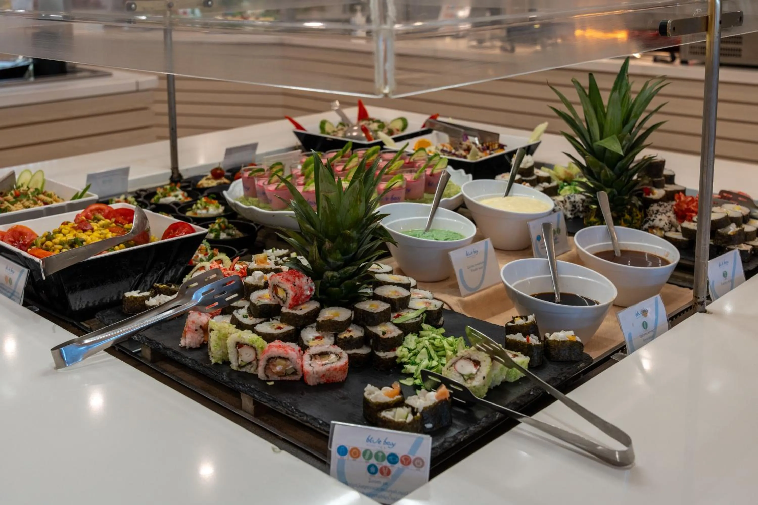 Restaurant/places to eat in Blue Bay Resort Hotel