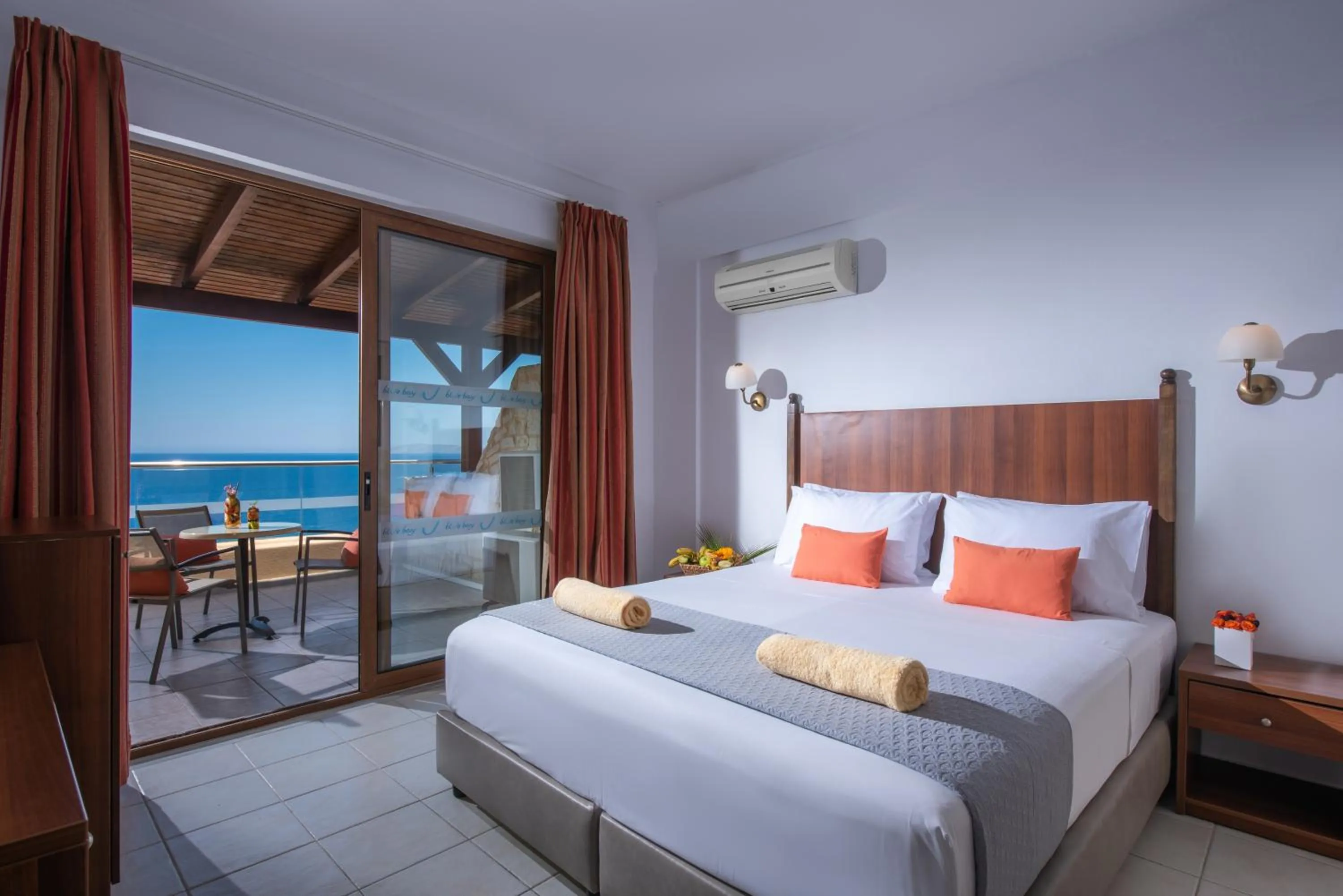 Bedroom, Bed in Blue Bay Resort Hotel