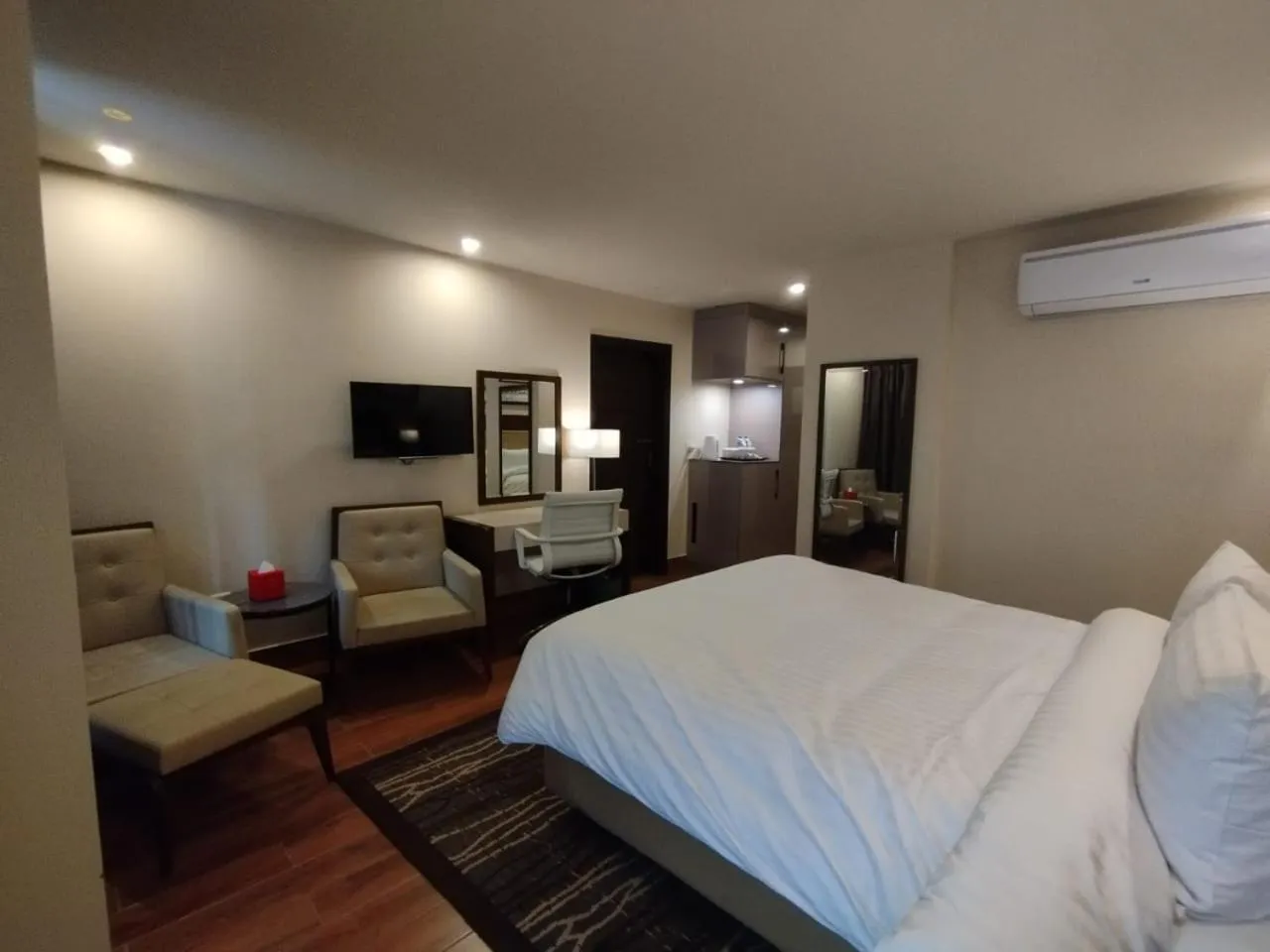 Bed in Avari Xpress Gilgit