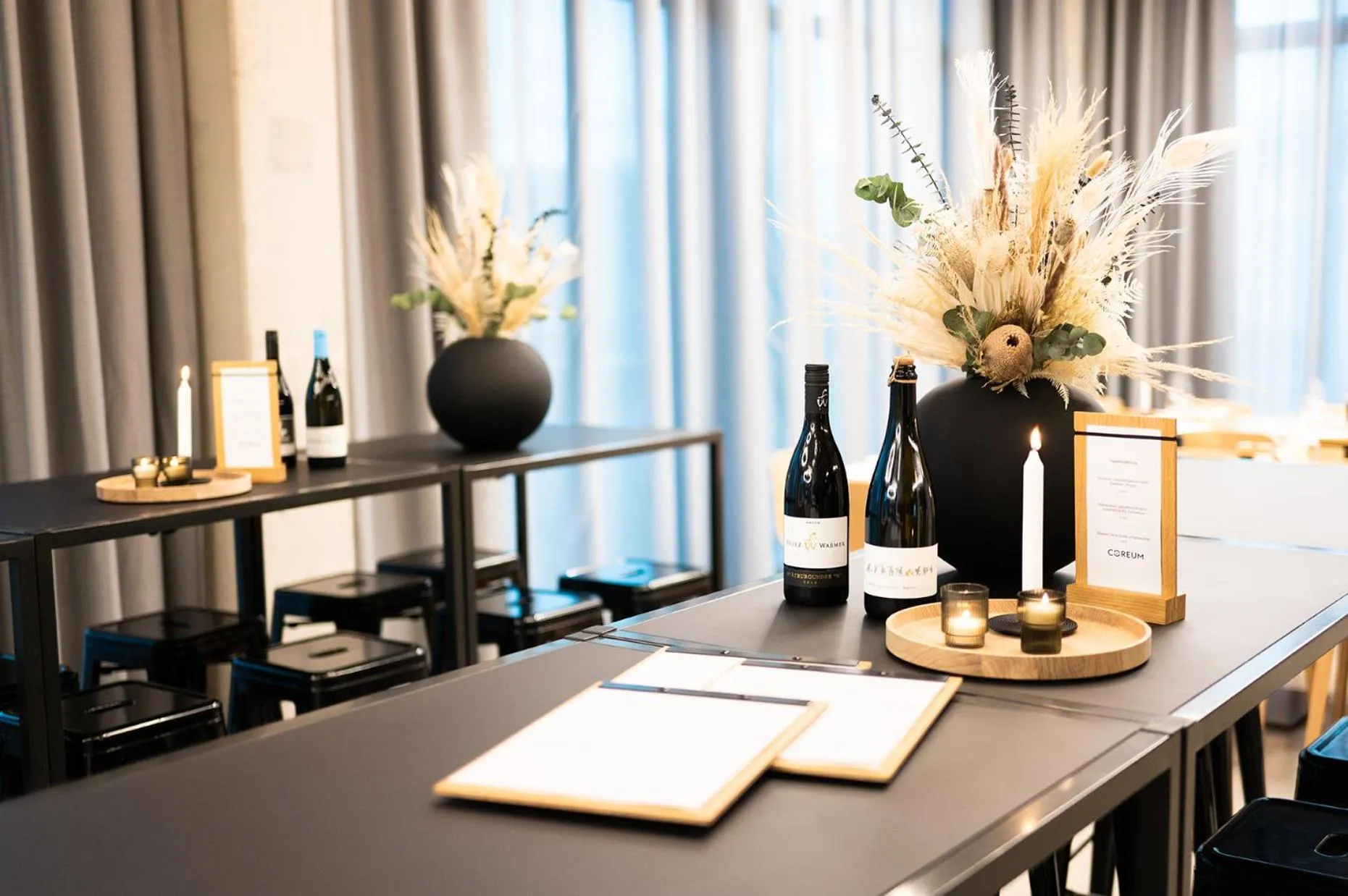 Restaurant/places to eat in Coreum Hotel