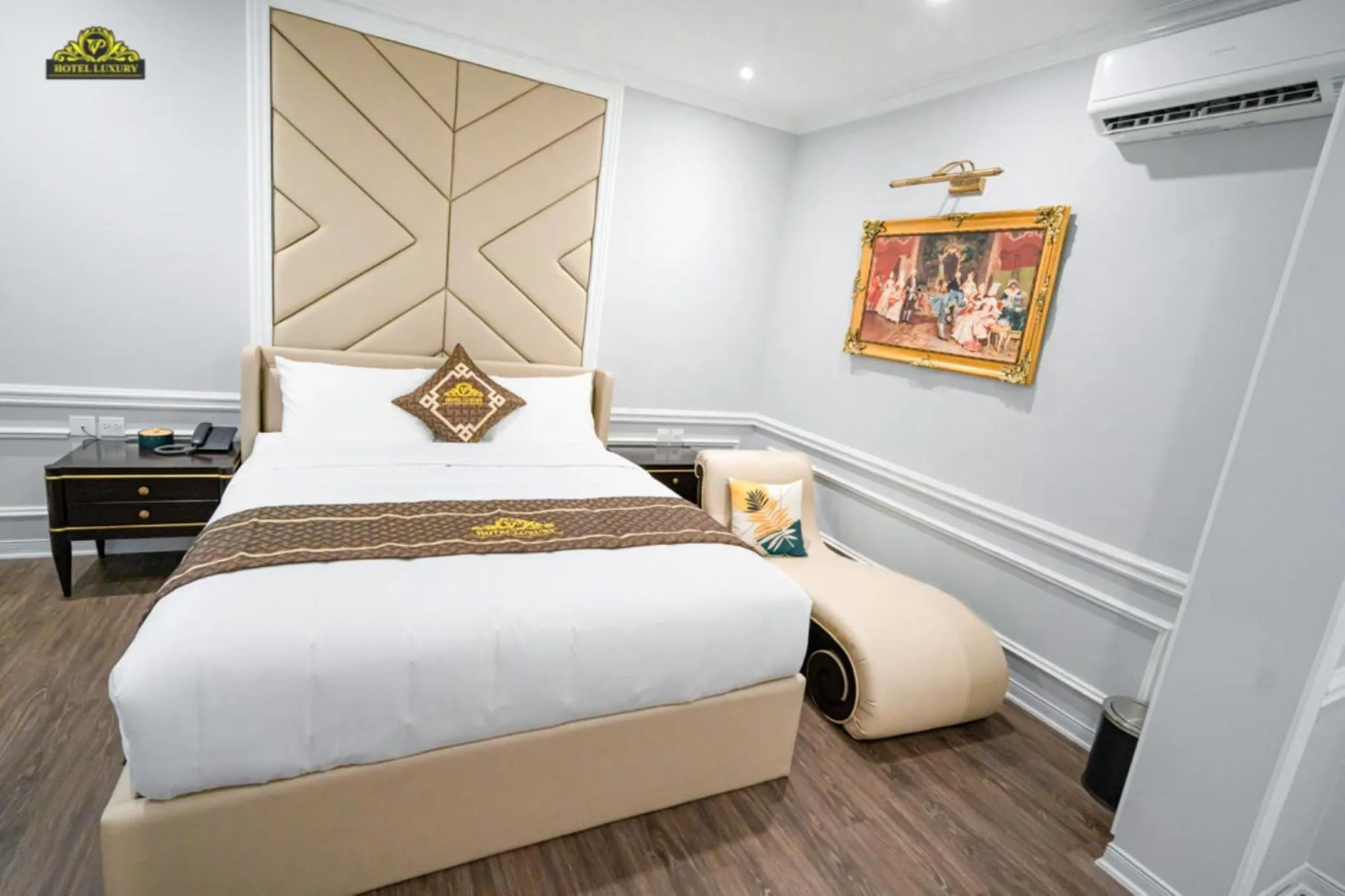 Bed in VP Hotel Luxury