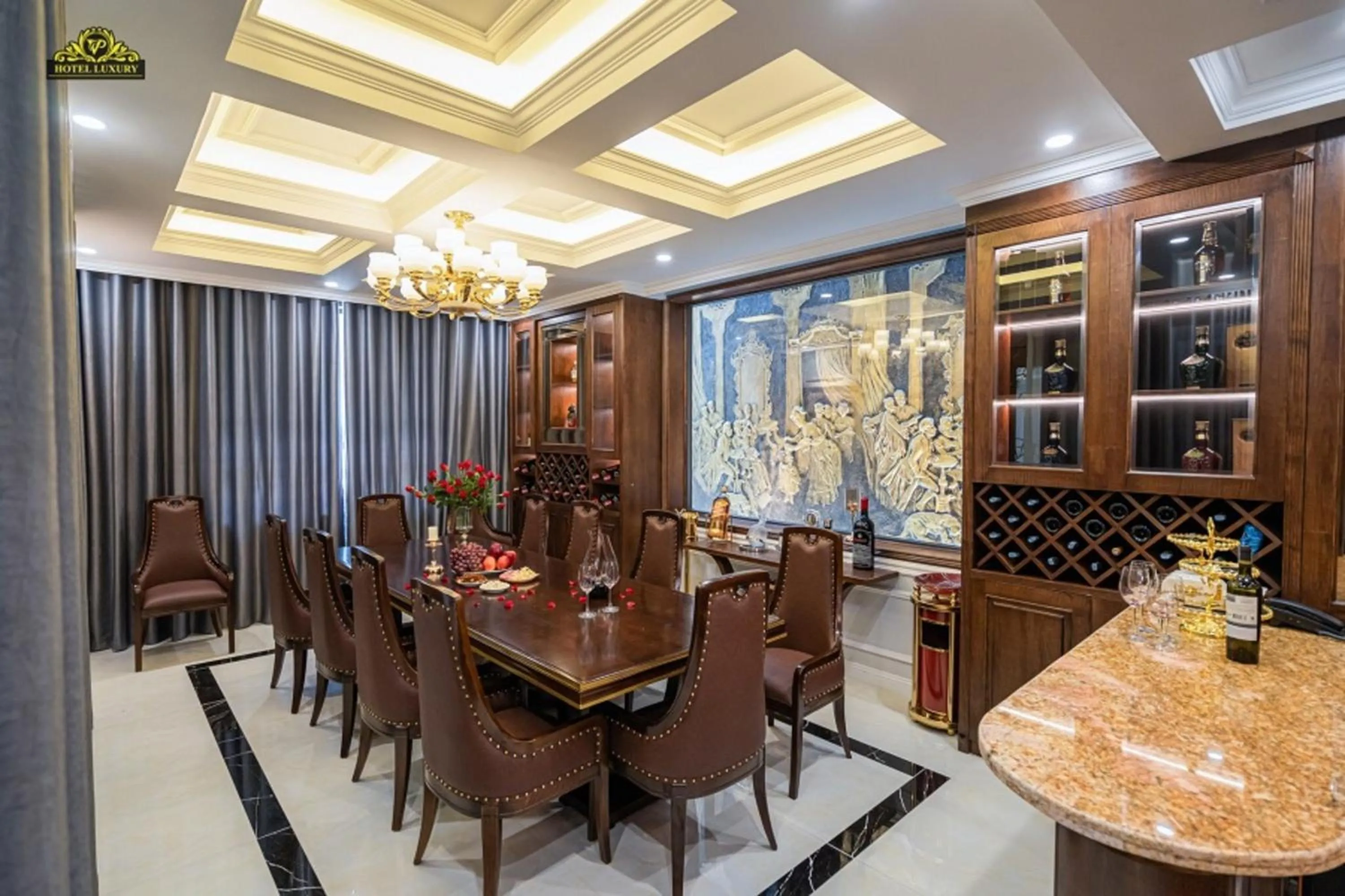 Food and drinks in VP Hotel Luxury