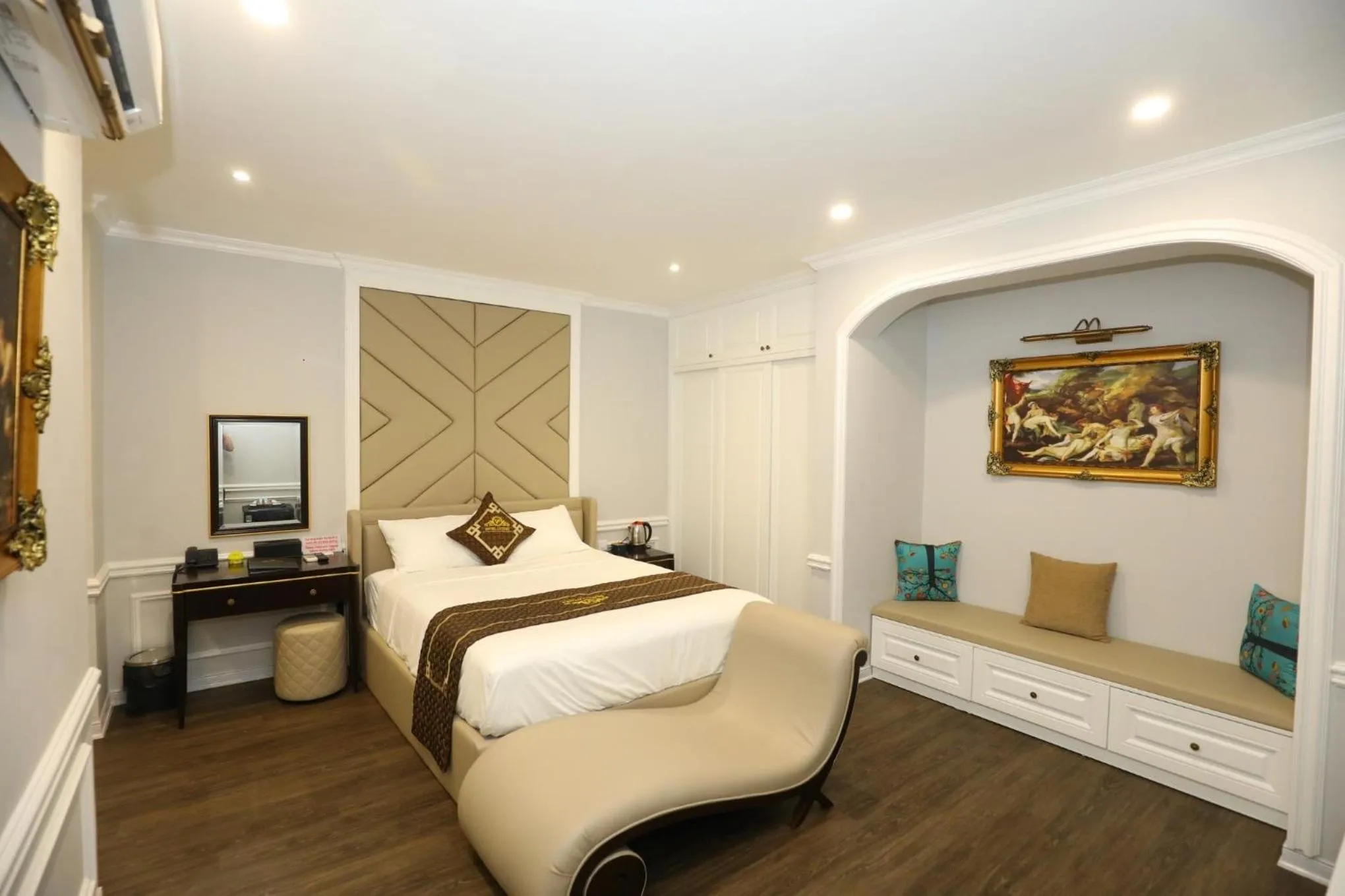 Bed in VP Hotel Luxury