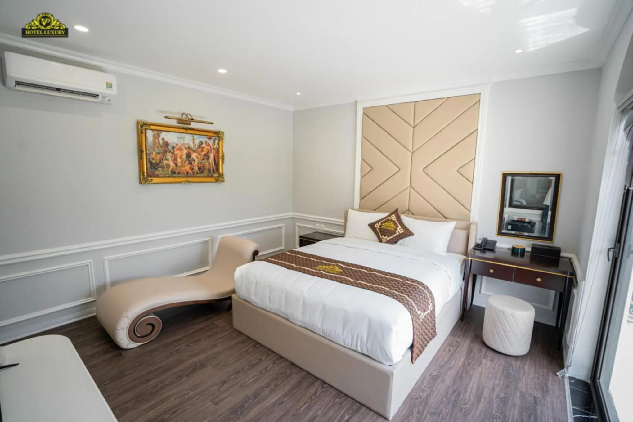 Bed in VP Hotel Luxury