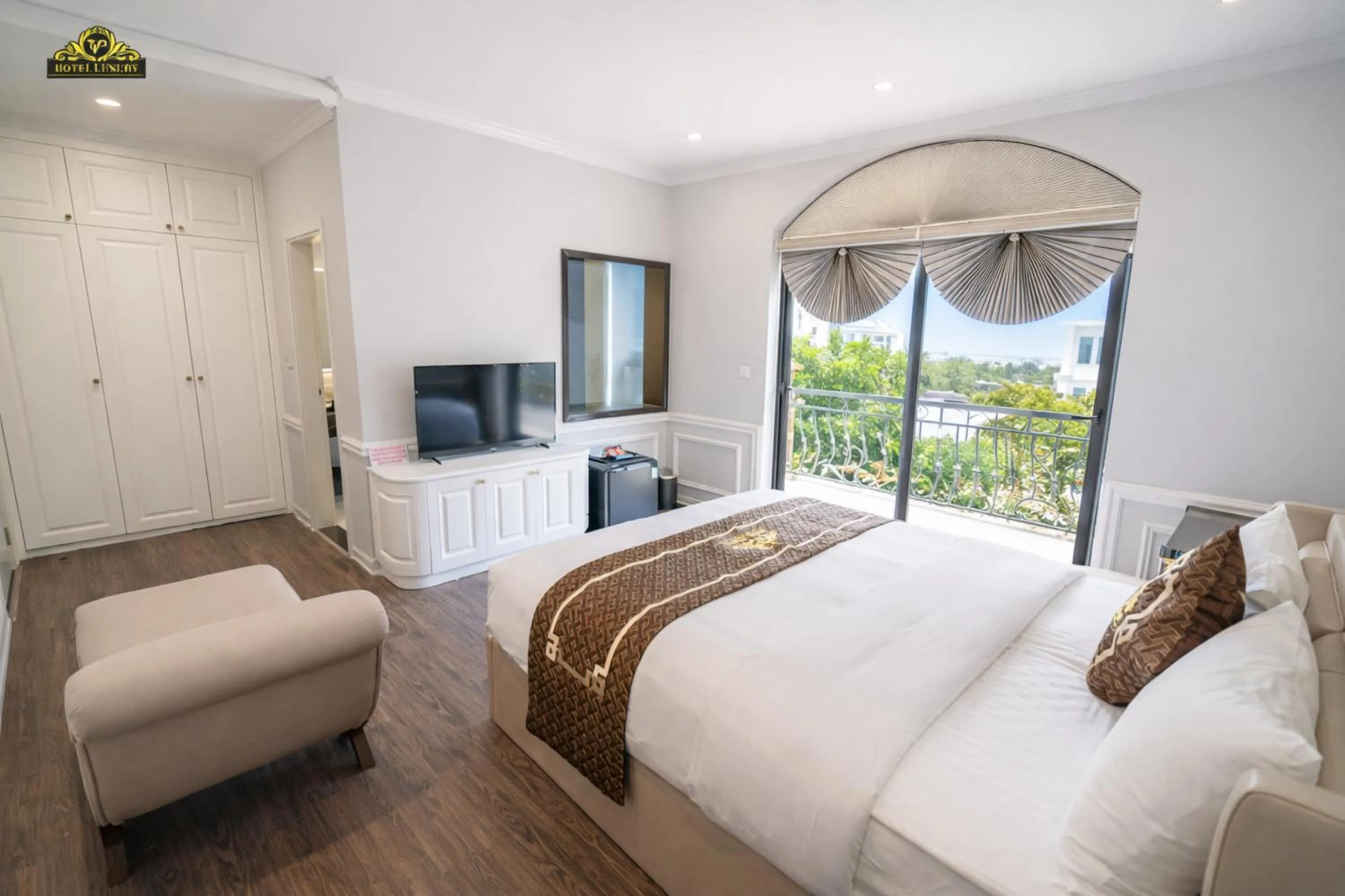 Bed in VP Hotel Luxury