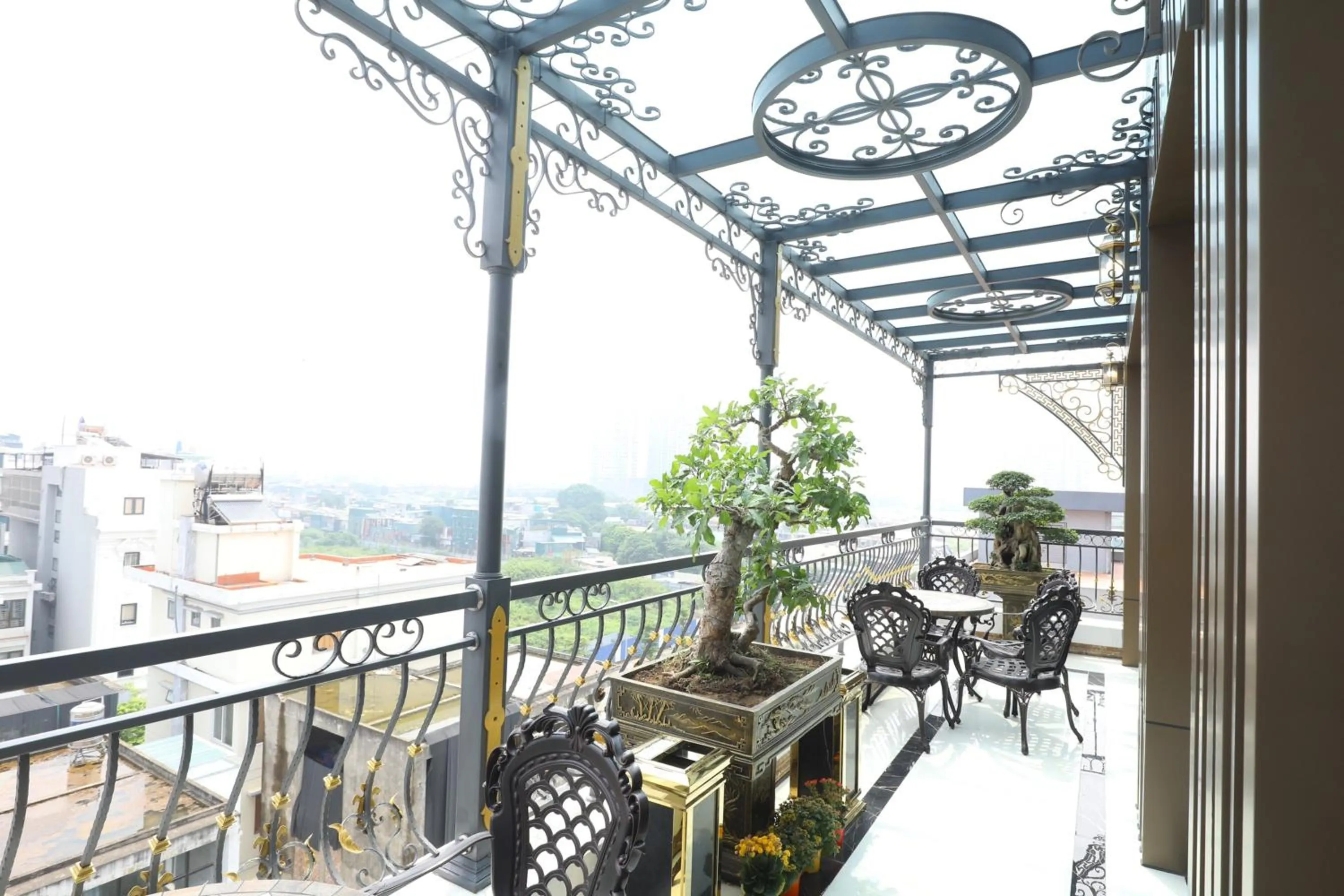 Balcony/Terrace in VP Hotel Luxury