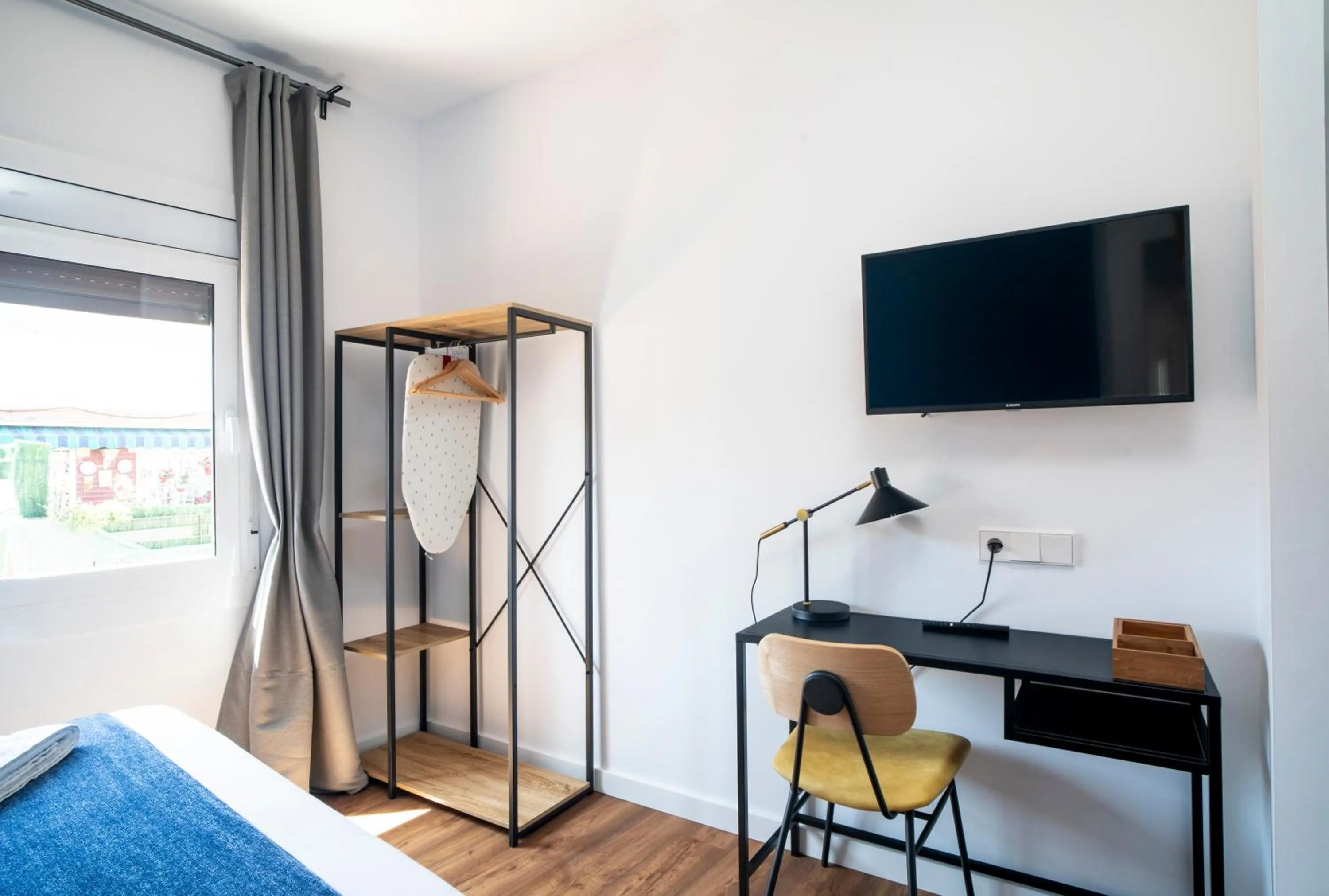 Bedroom, Bed in Caliu Apartments Barcelona - Camp Nou
