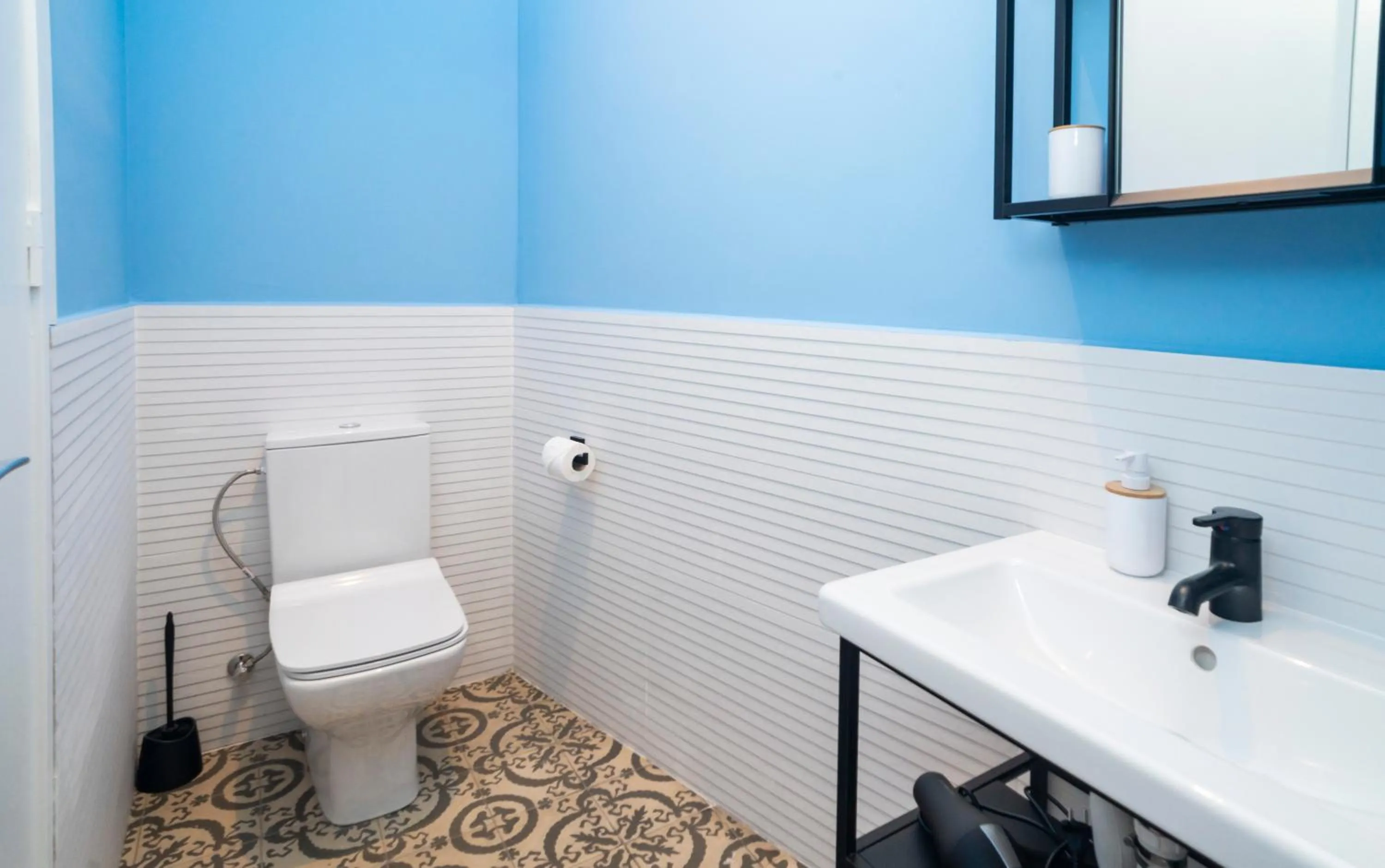 Bathroom in Caliu Apartments Barcelona - Camp Nou