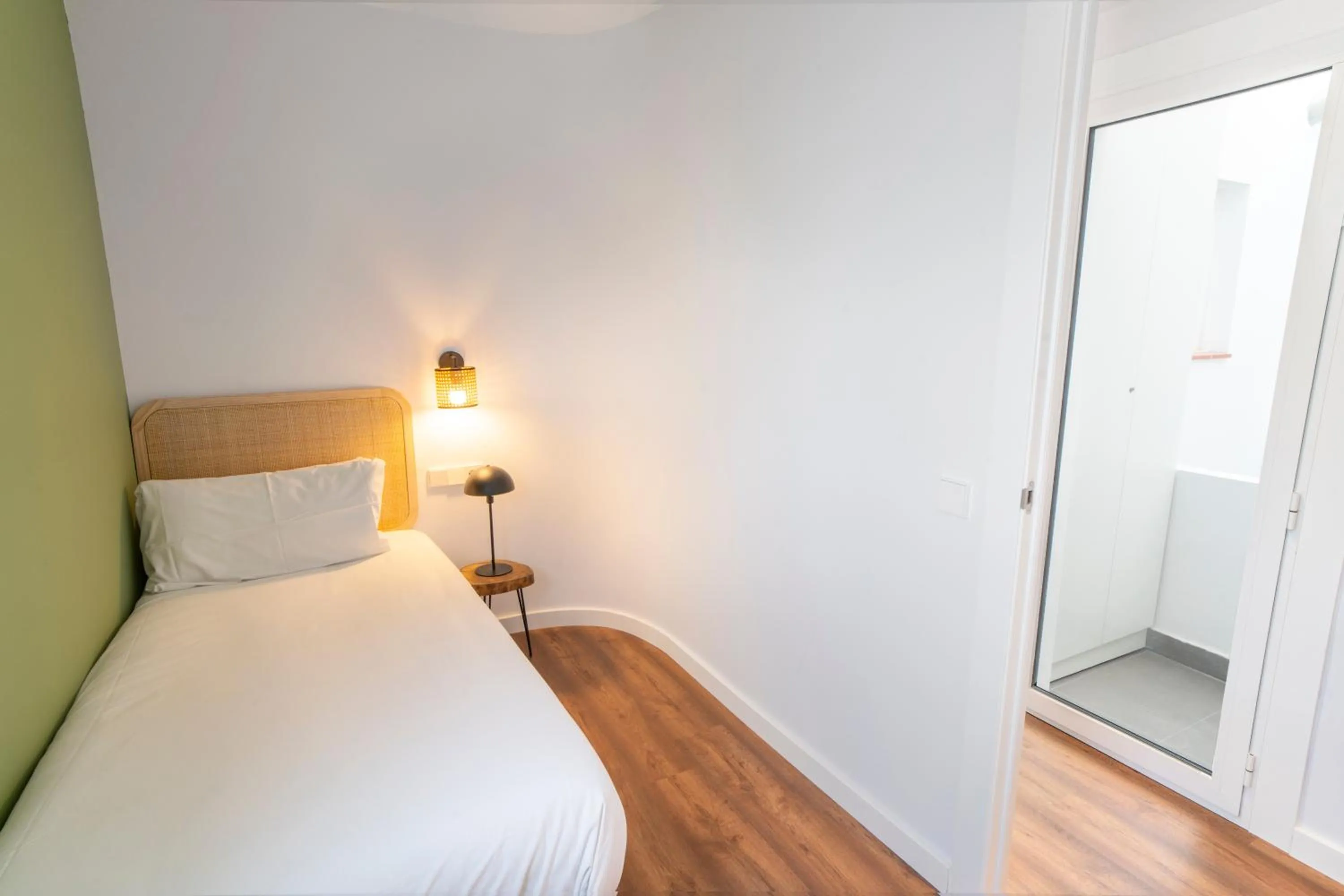 Bed in Caliu Apartments Barcelona - Camp Nou