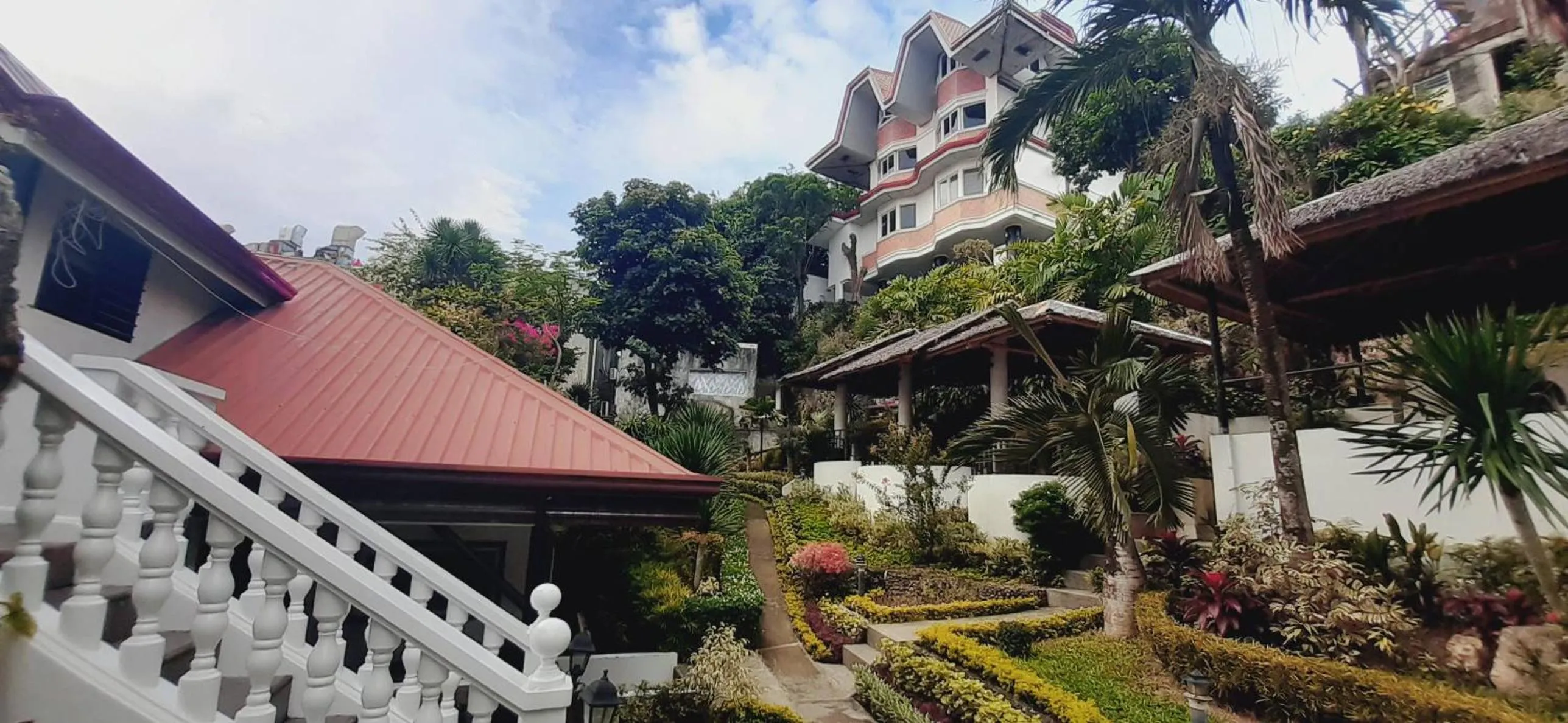 Garden in Avana Hills Boracay Prime Residence Suite 201