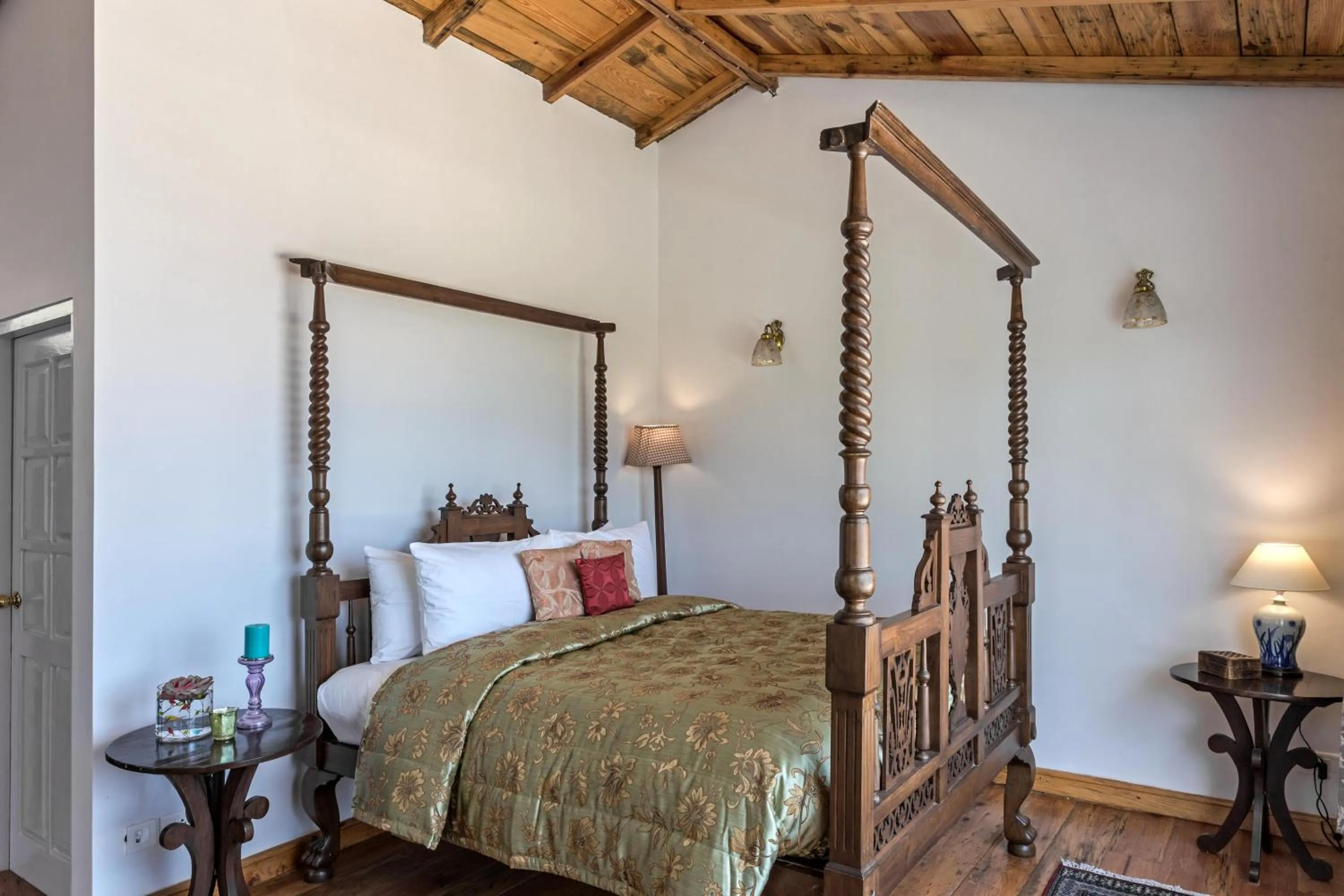 Bedroom, Bed in Te Aroha By Shervani