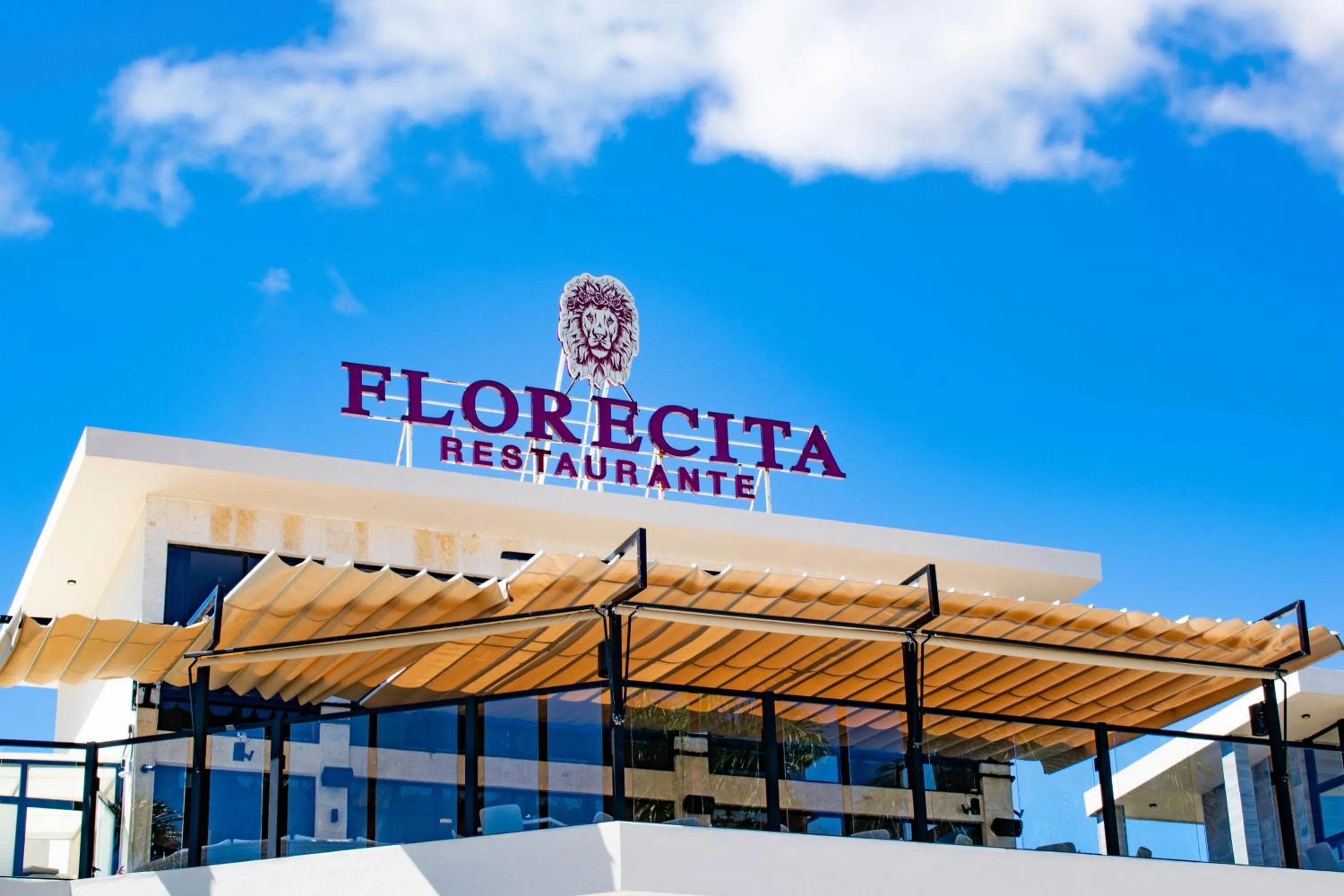 Playa Palmera Beach Resort