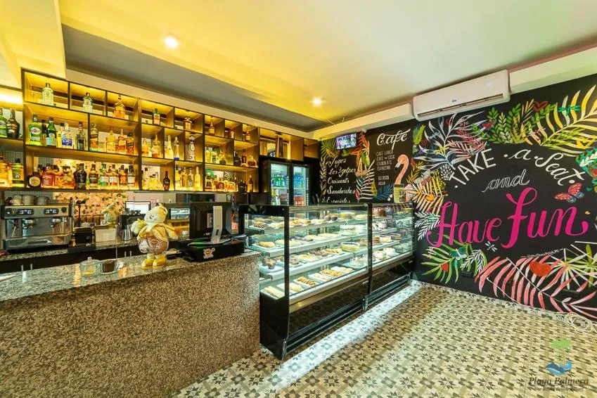 Restaurant/places to eat in Playa Palmera Beach Resort