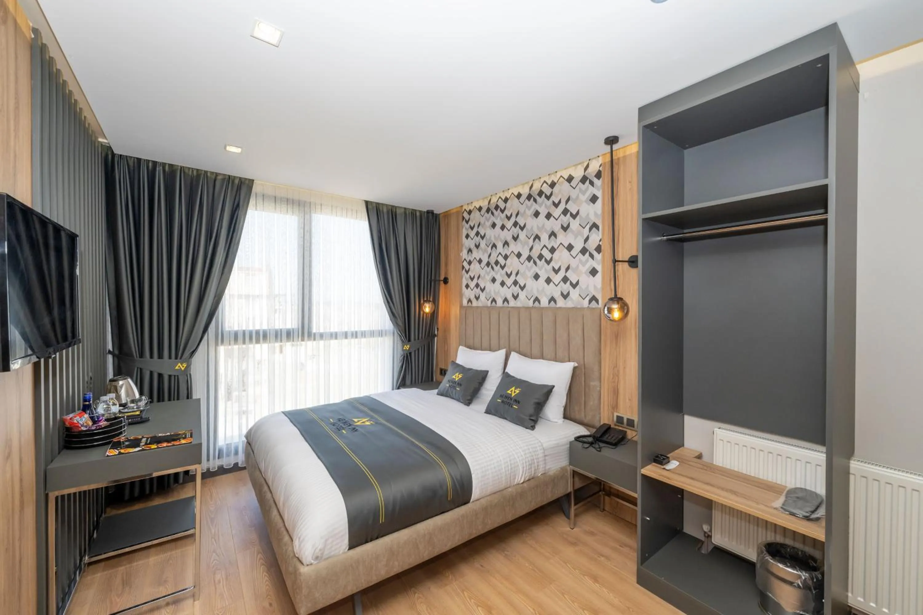 TV and multimedia, Bed in Heaven Inn Airport Hotel