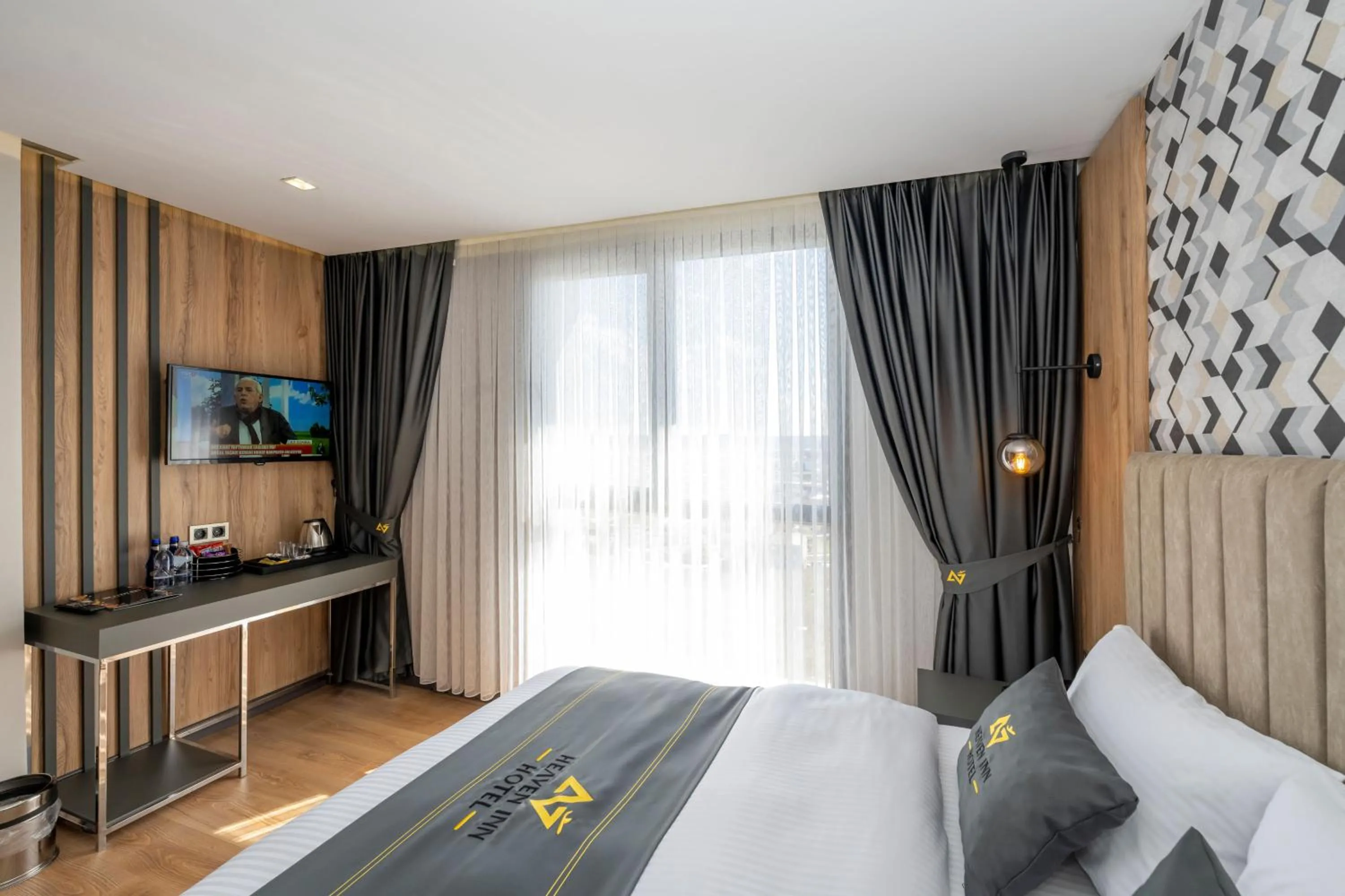 Photo of the whole room, Bed in Heaven Inn Airport Hotel