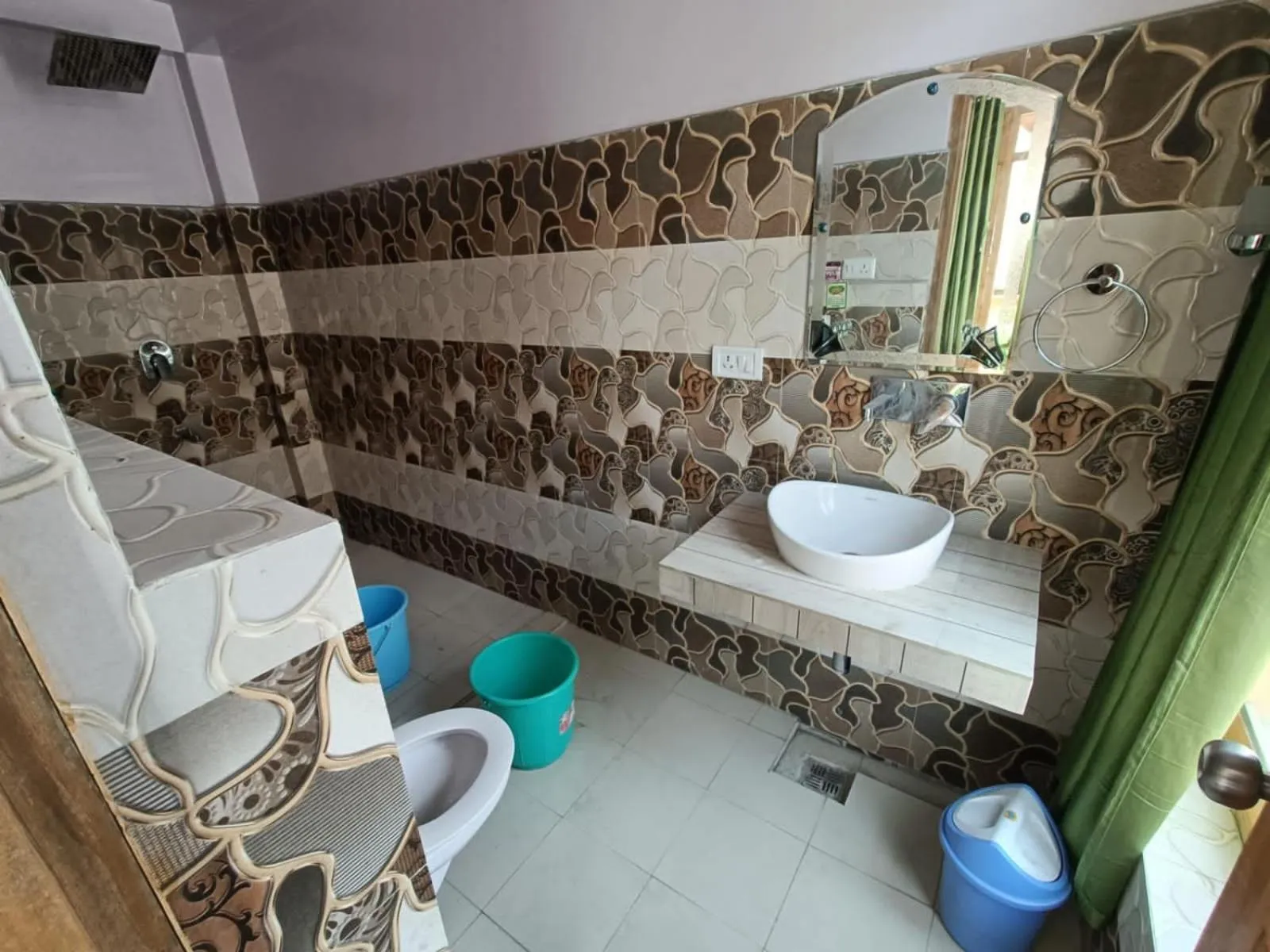 Shower in Hotel The Stone Palace-Turtuk