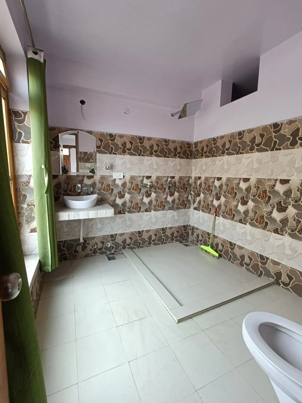 Shower in Hotel The Stone Palace-Turtuk