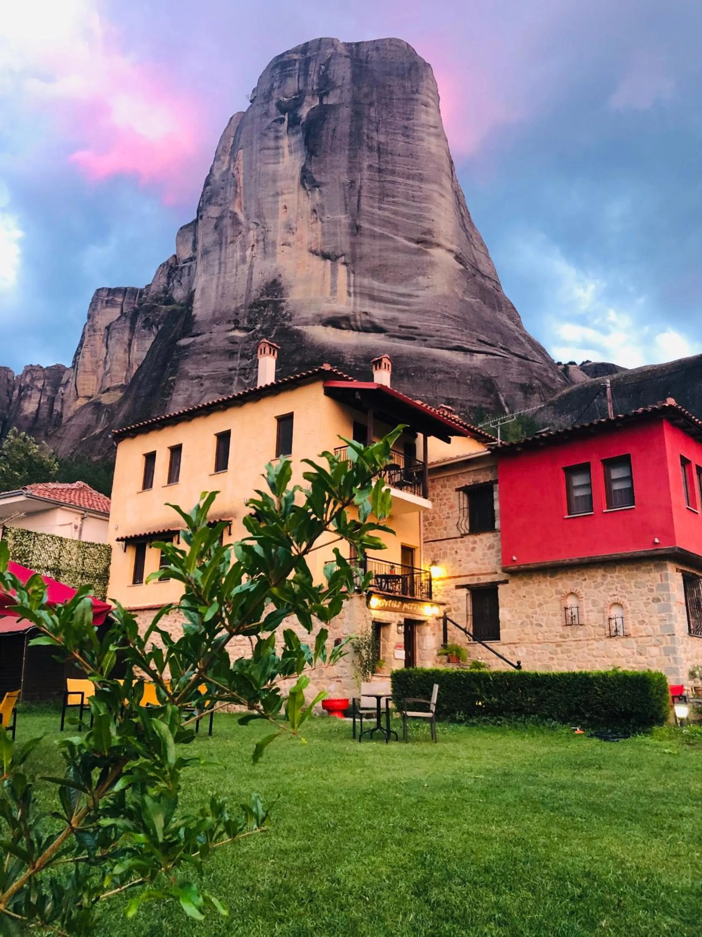 Property building in Archontiko Mesohori Meteora