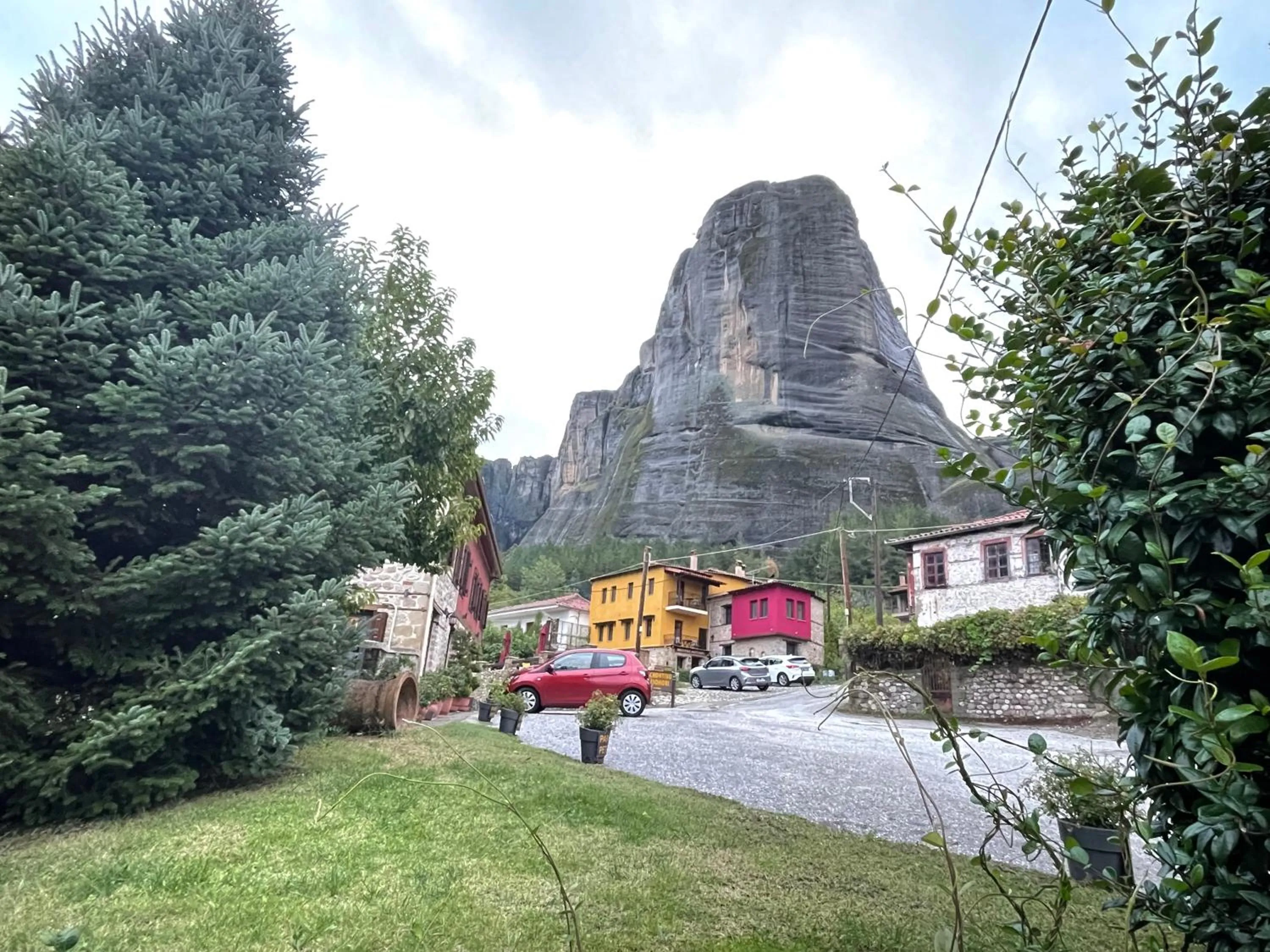 Property building in Archontiko Mesohori Meteora
