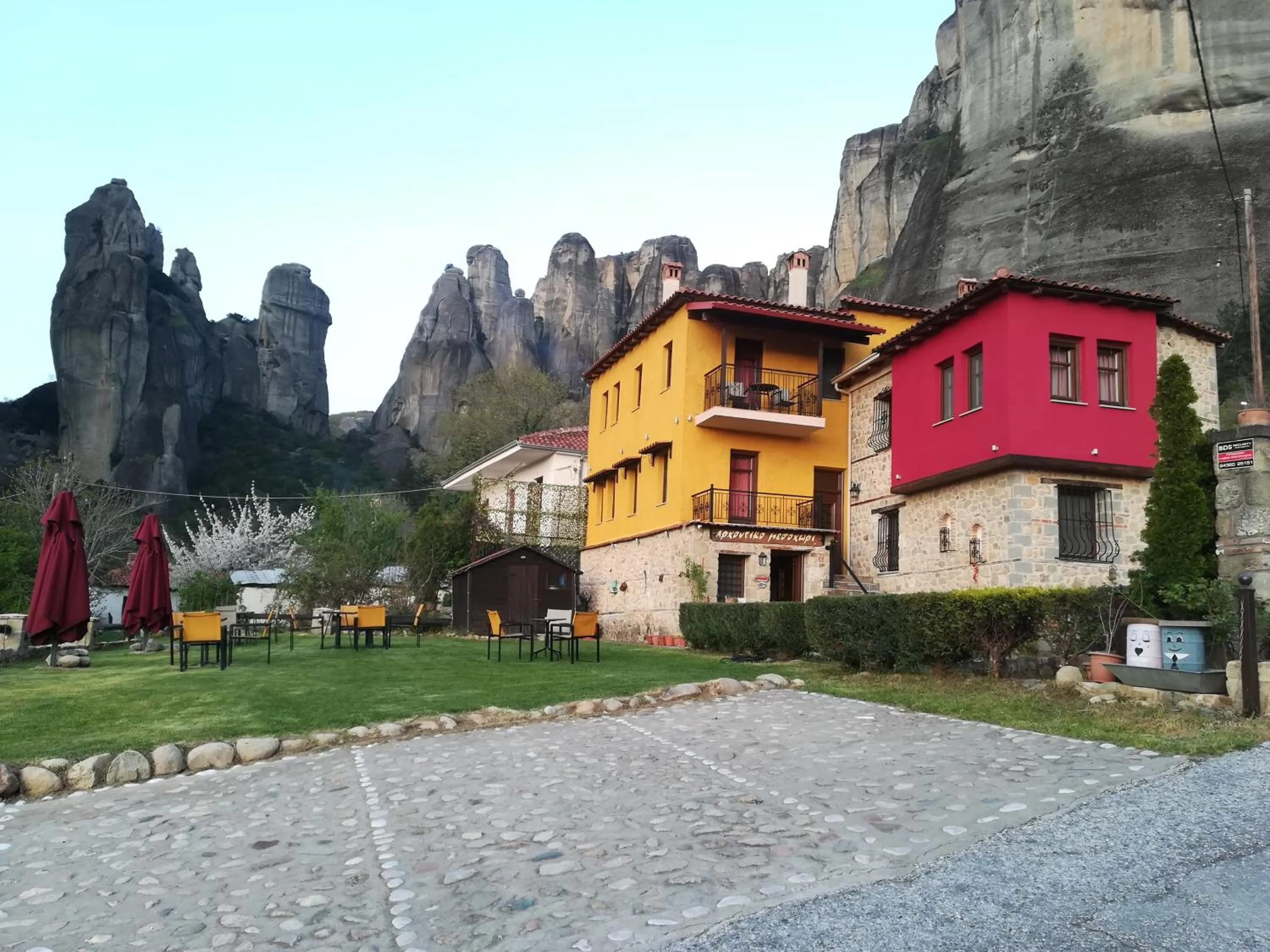 Property building in Archontiko Mesohori Meteora