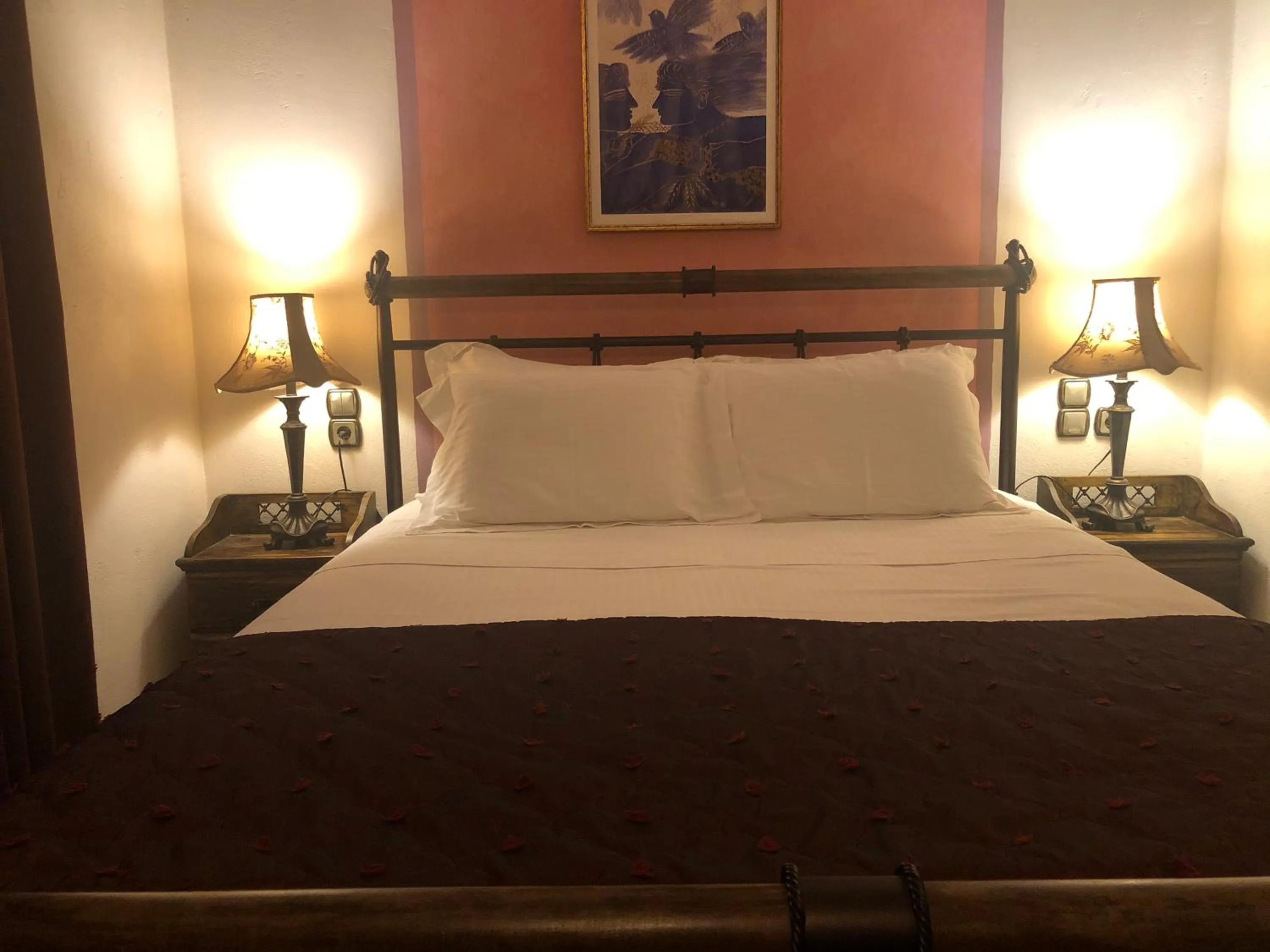 Bed in Archontiko Mesohori Meteora