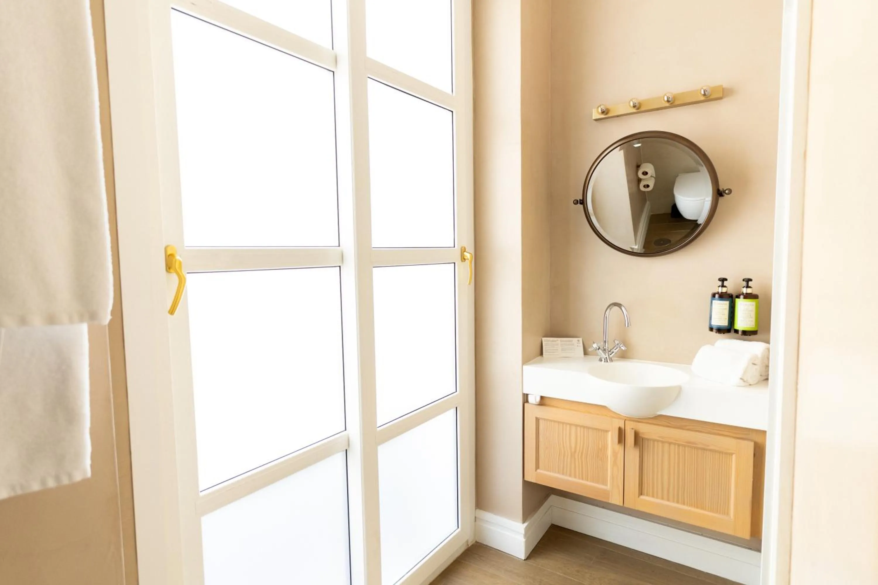 Bathroom in Honest Sevilla