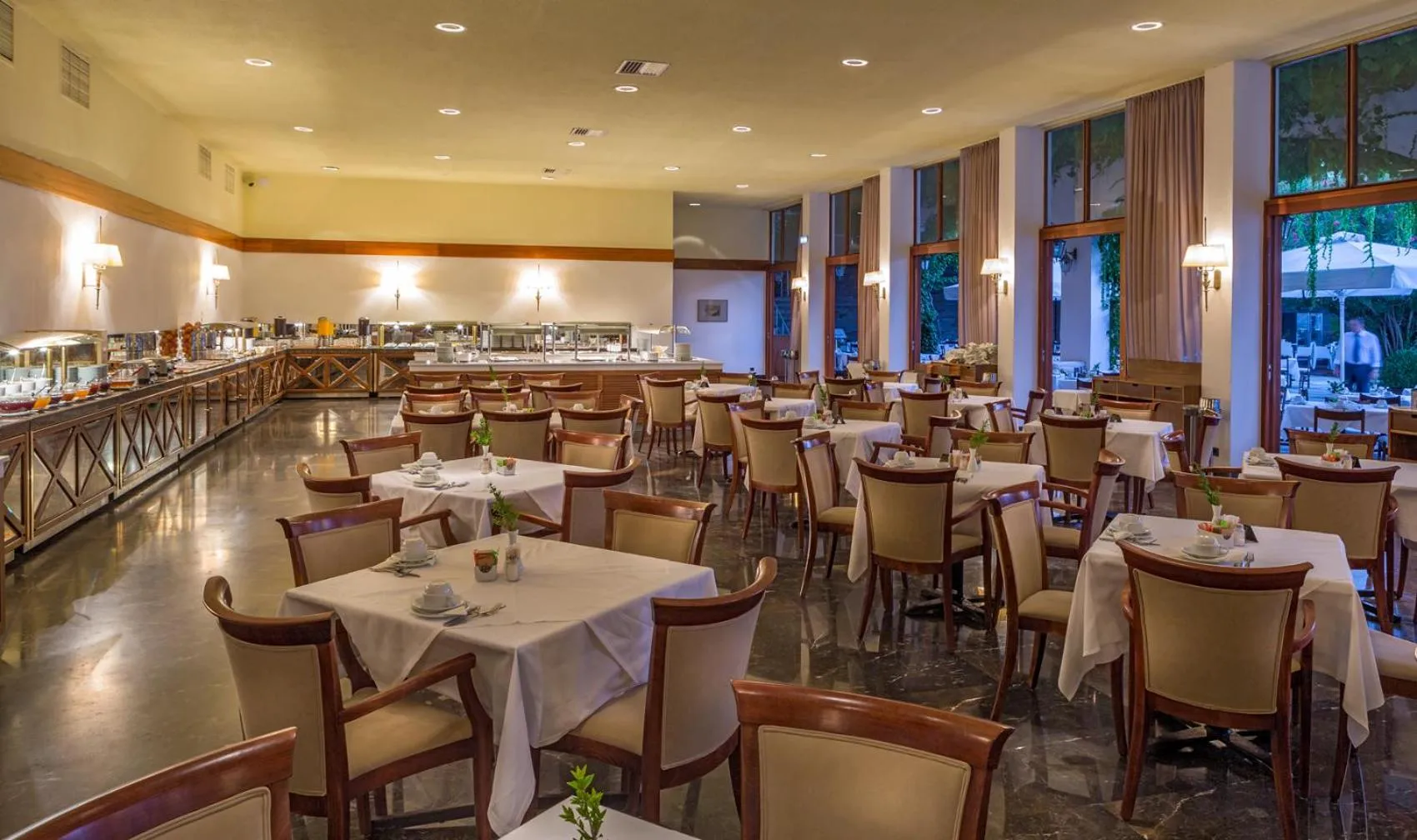 Restaurant/places to eat in Skiathos Palace Hotel