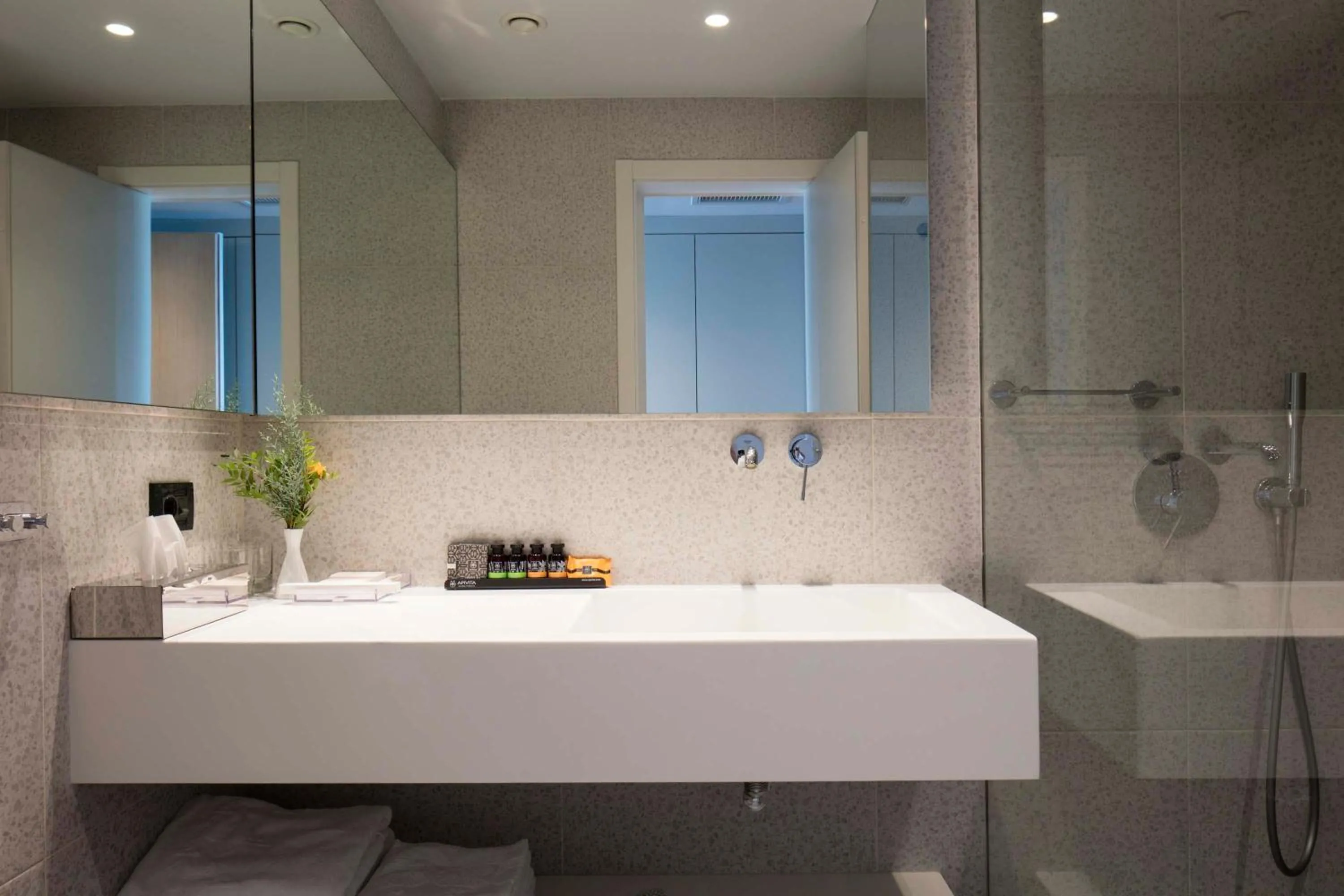 Bathroom in Skiathos Palace Hotel