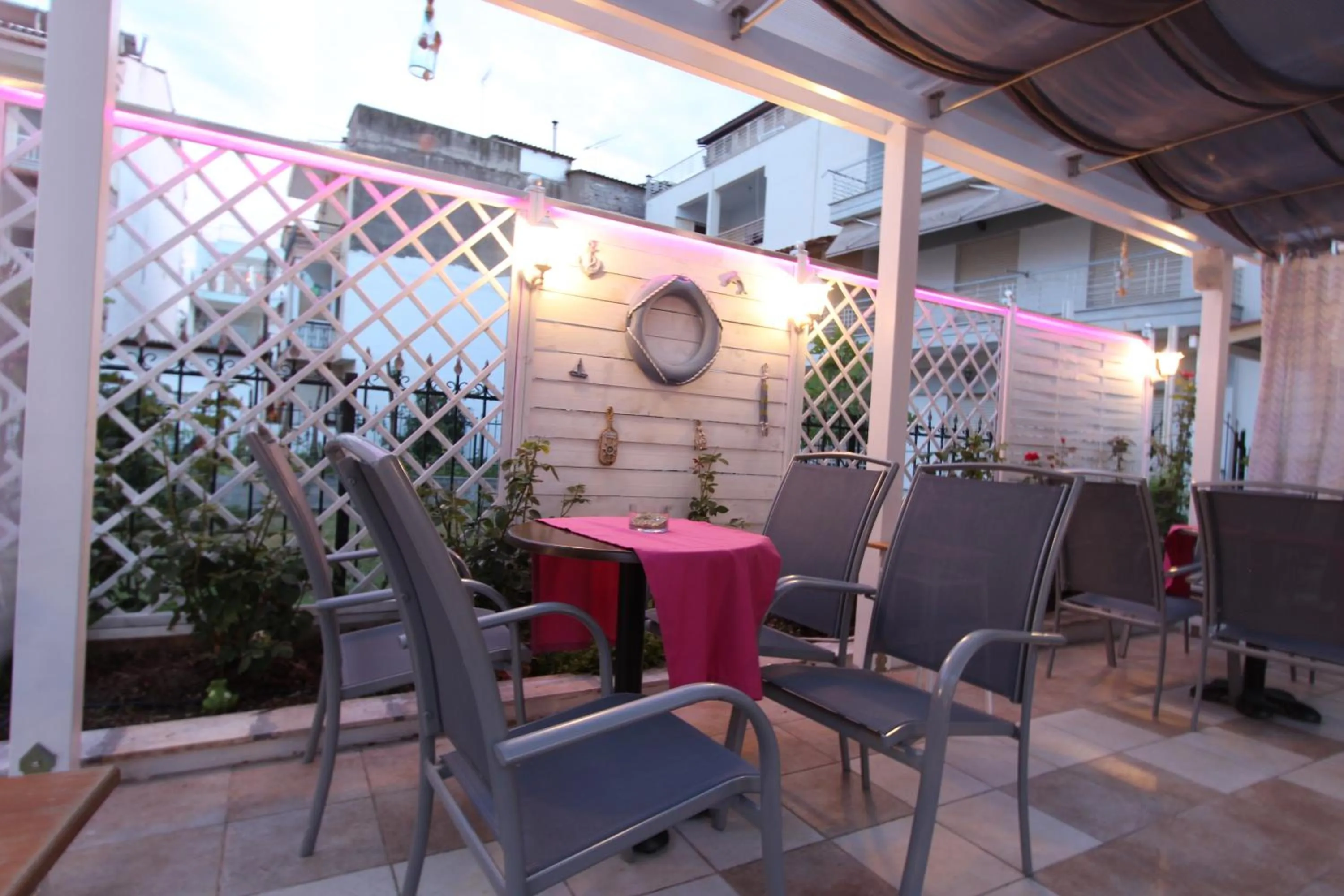 Restaurant/places to eat in Hotel Mallas