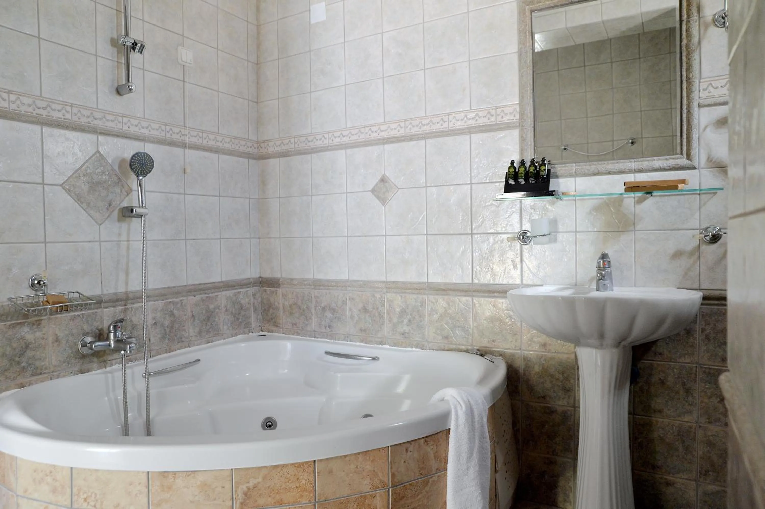 Bathroom in Vasilaras Hotel