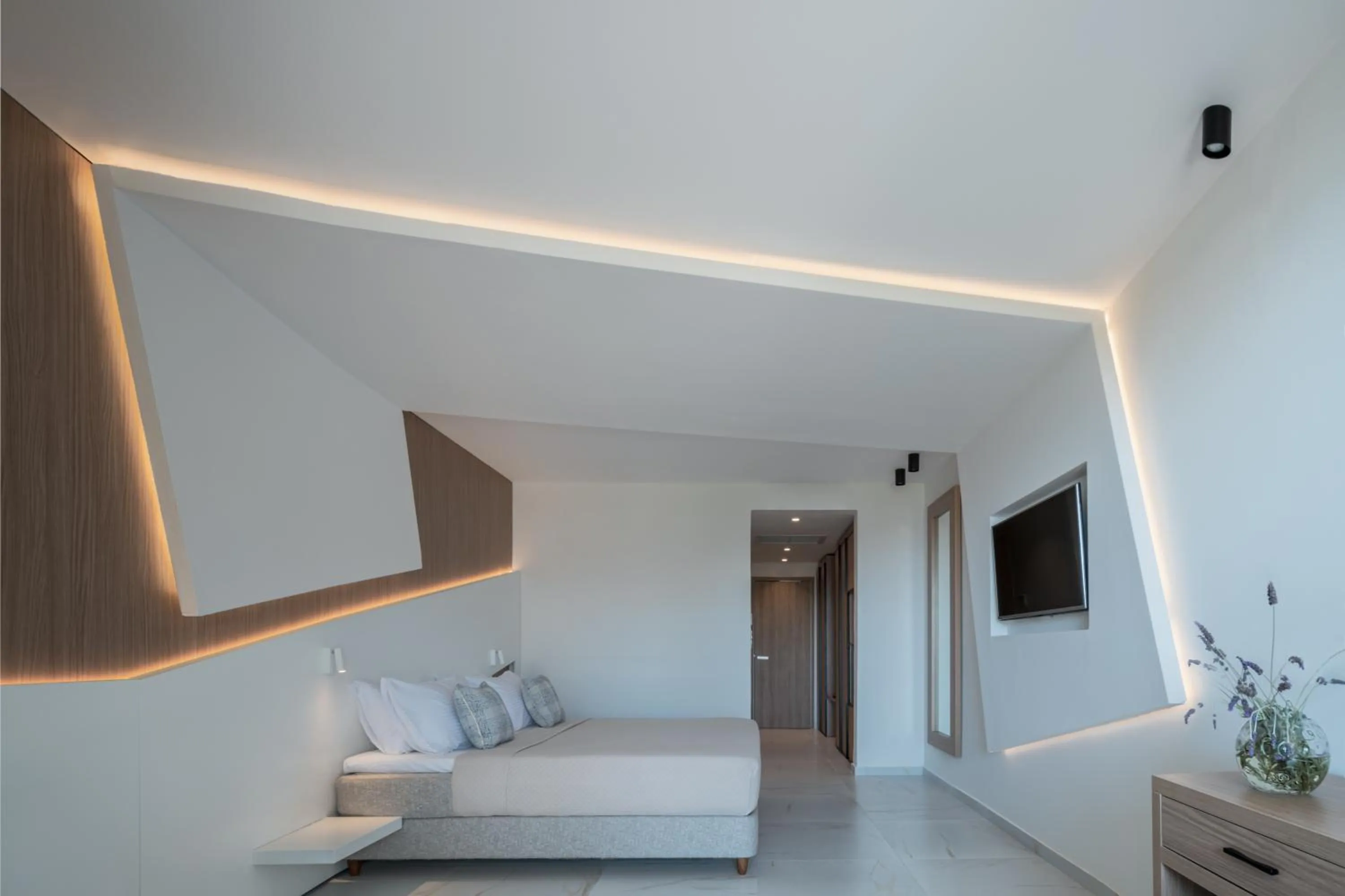 Bed in Kassandra Bay Resort, Suites & Spa