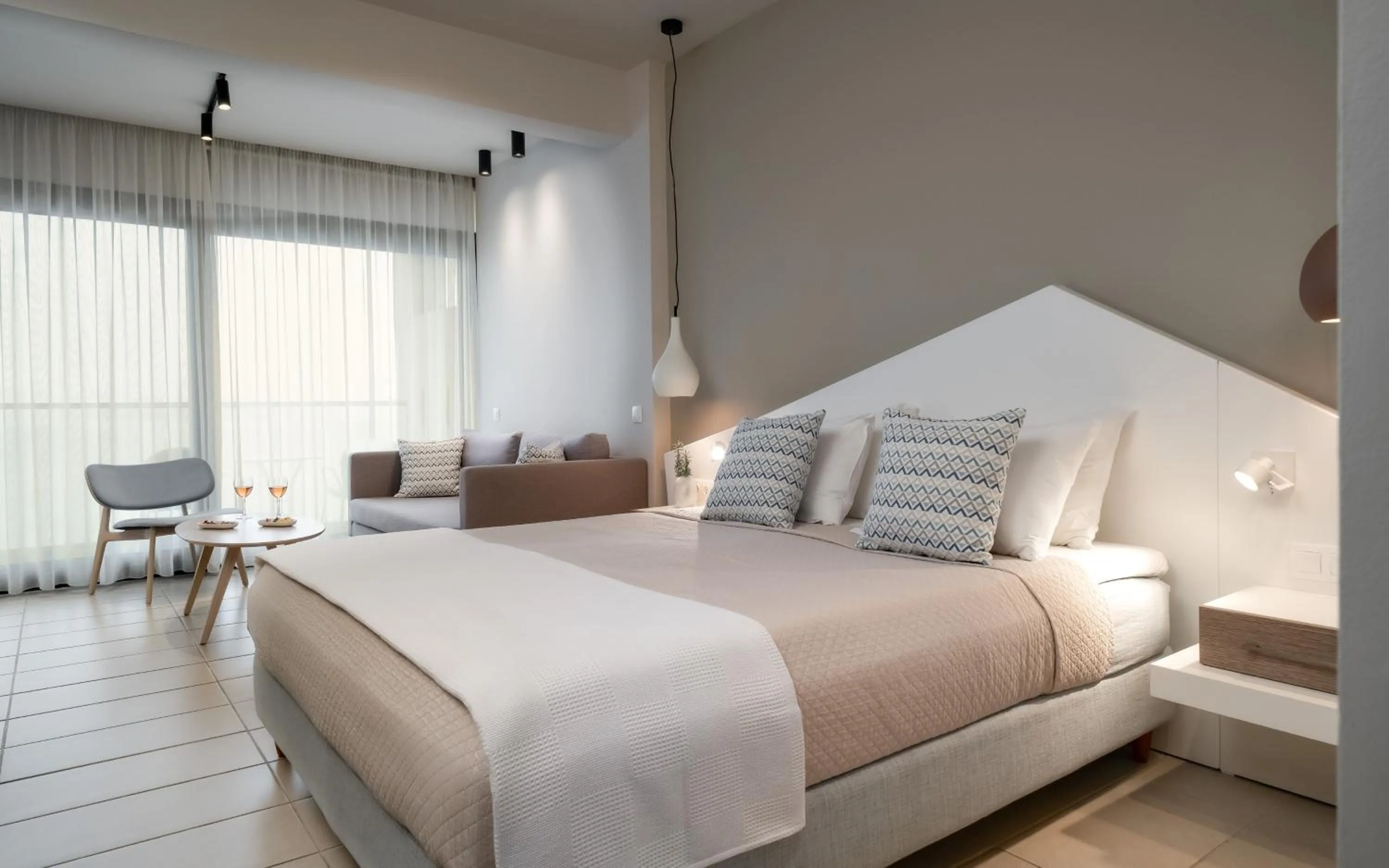 Bed in Kassandra Bay Resort, Suites & Spa