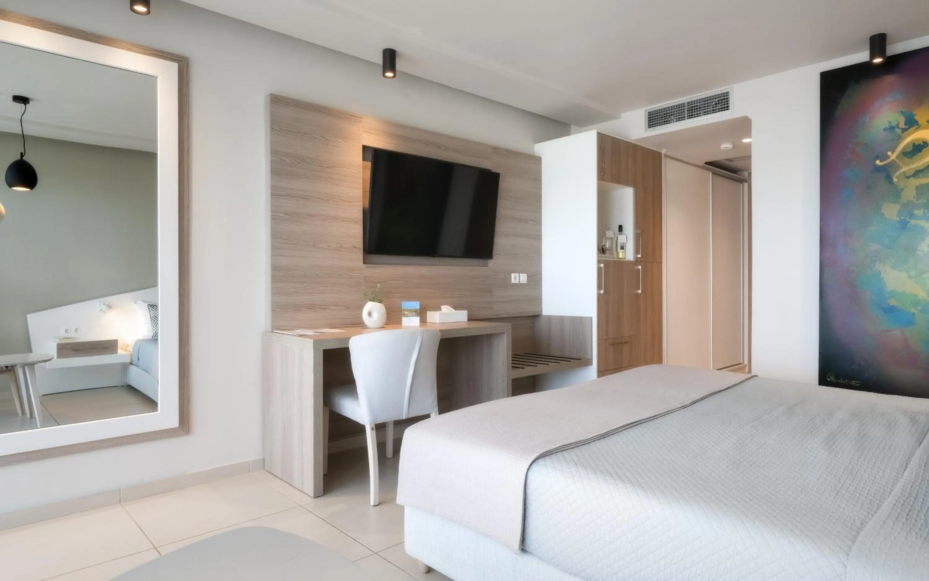 TV and multimedia, Bed in Kassandra Bay Resort, Suites & Spa