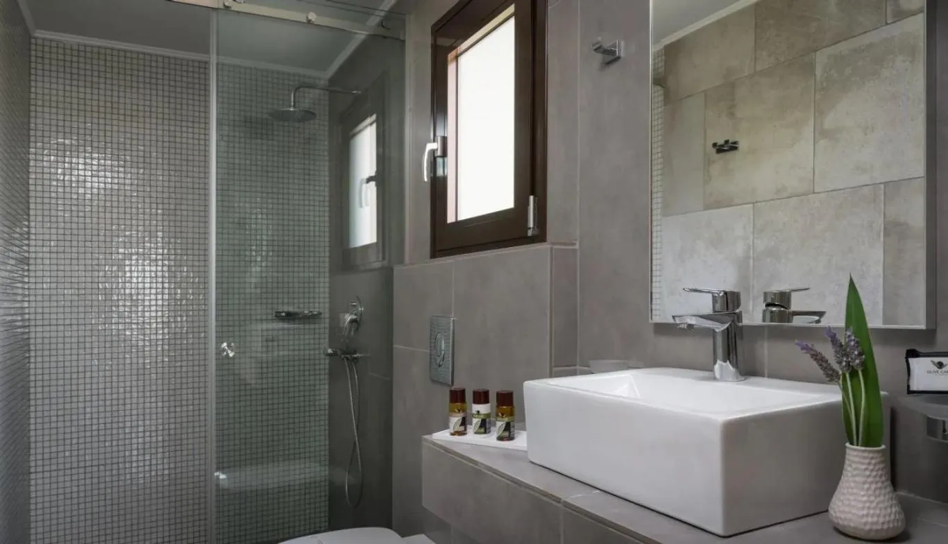 Kassandra Bay Resort, Suites & Spa