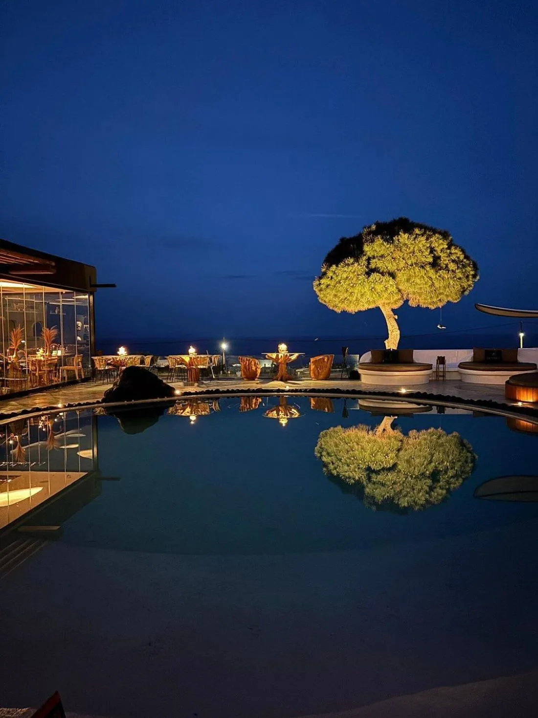 Restaurant/places to eat in Evgenia Villas & Suites by Calm Collection