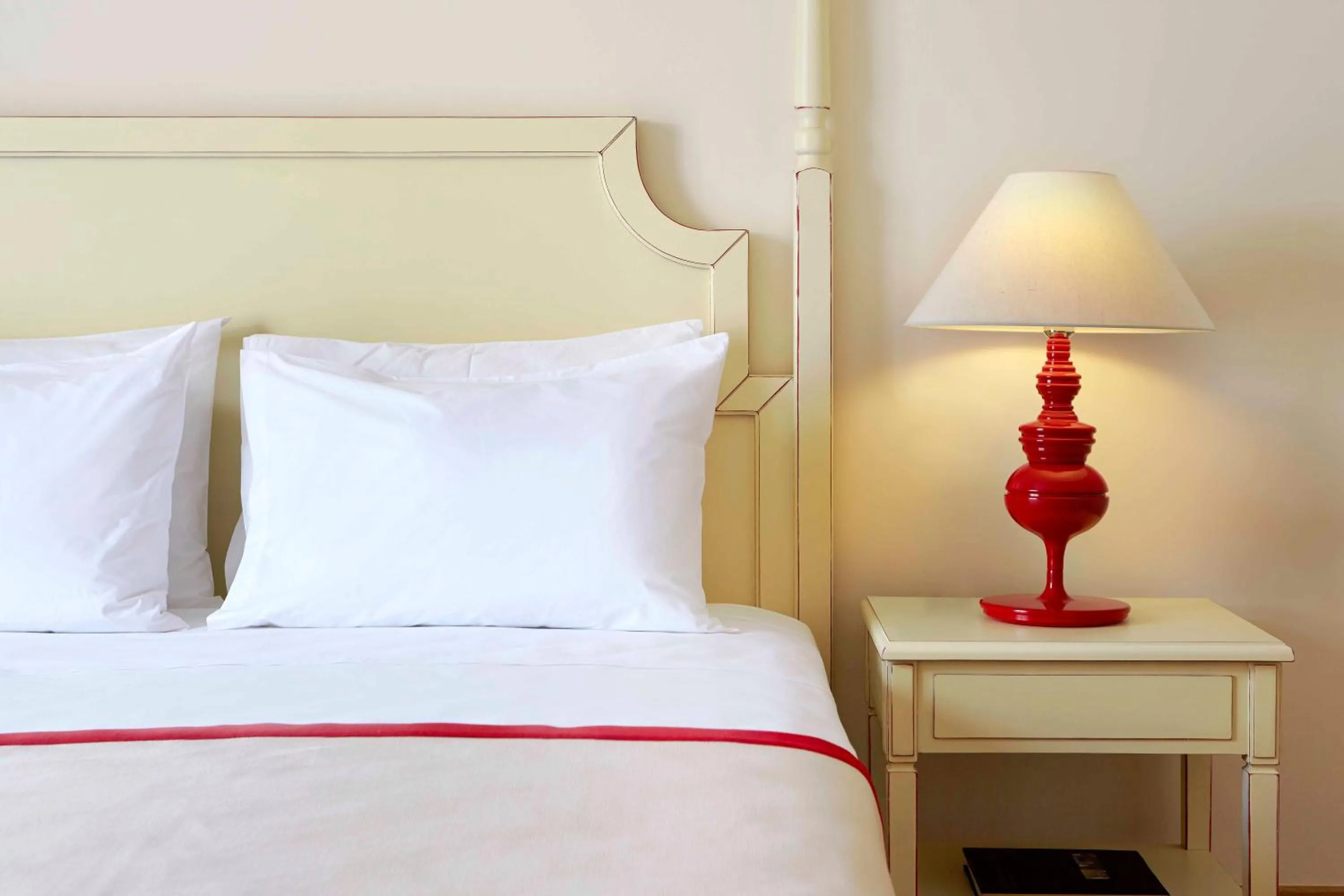 Bed in Alkyon Resort Hotel & Spa