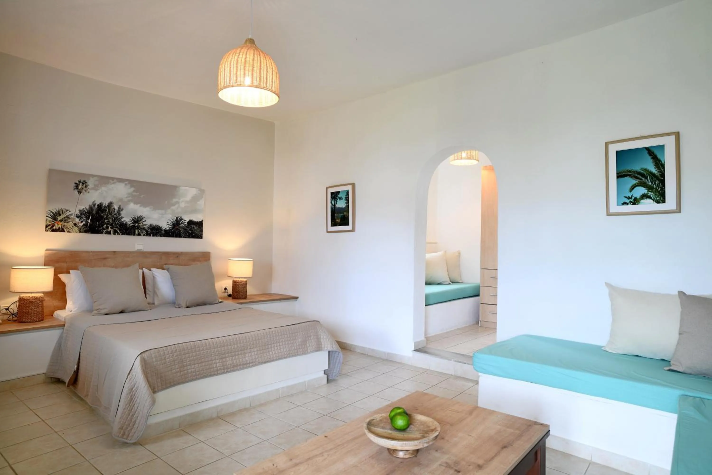 Photo of the whole room, Bed in Asteras Paradise