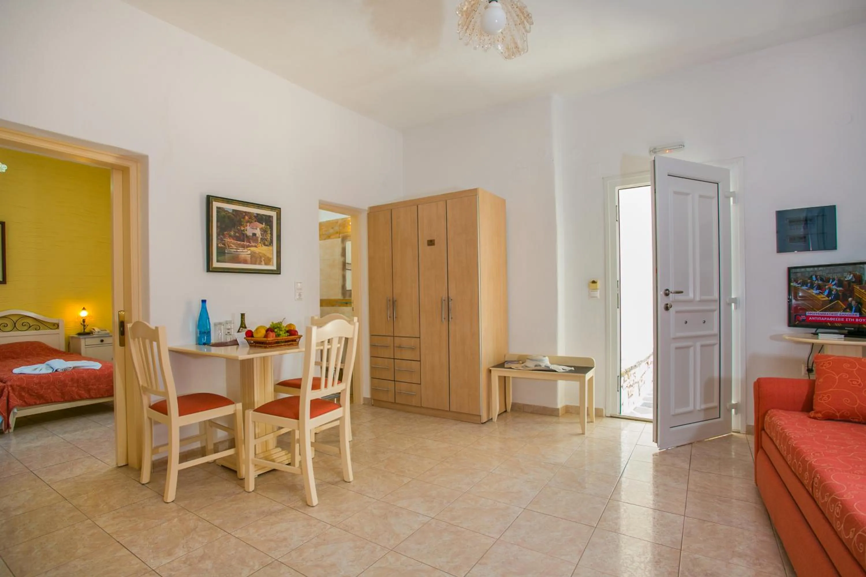 Photo of the whole room, Bed in Asteras Paradise