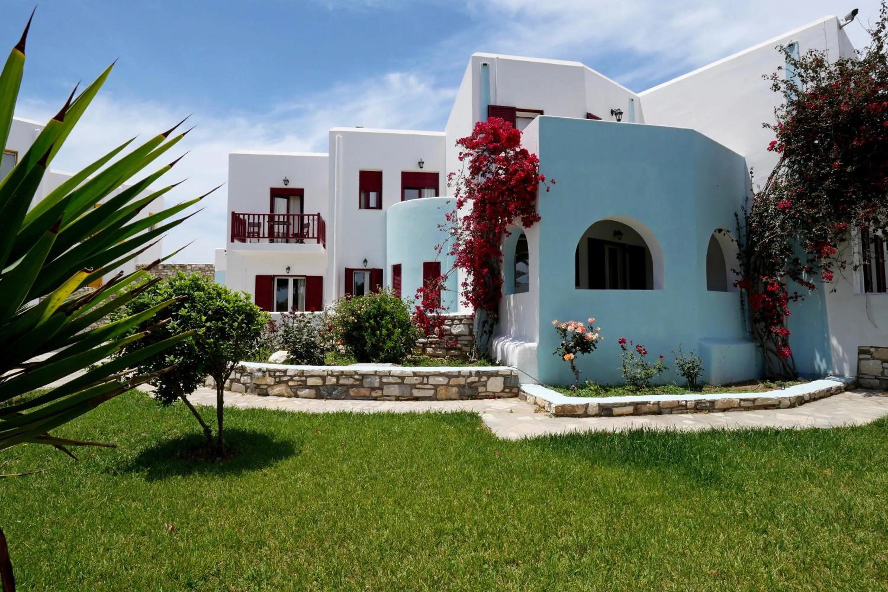 Property building in Asteras Paradise