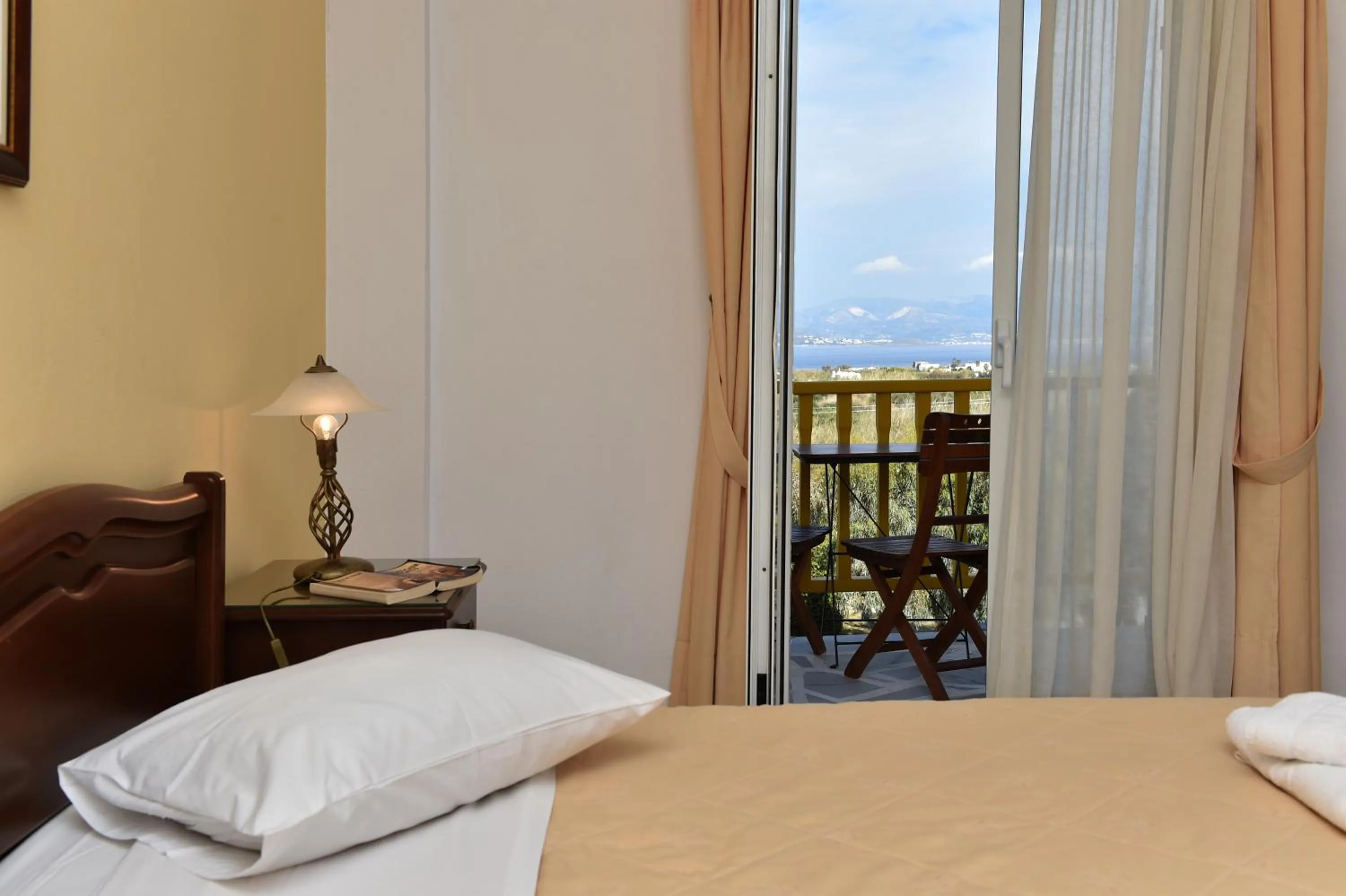 Day, Bed in Asteras Paradise